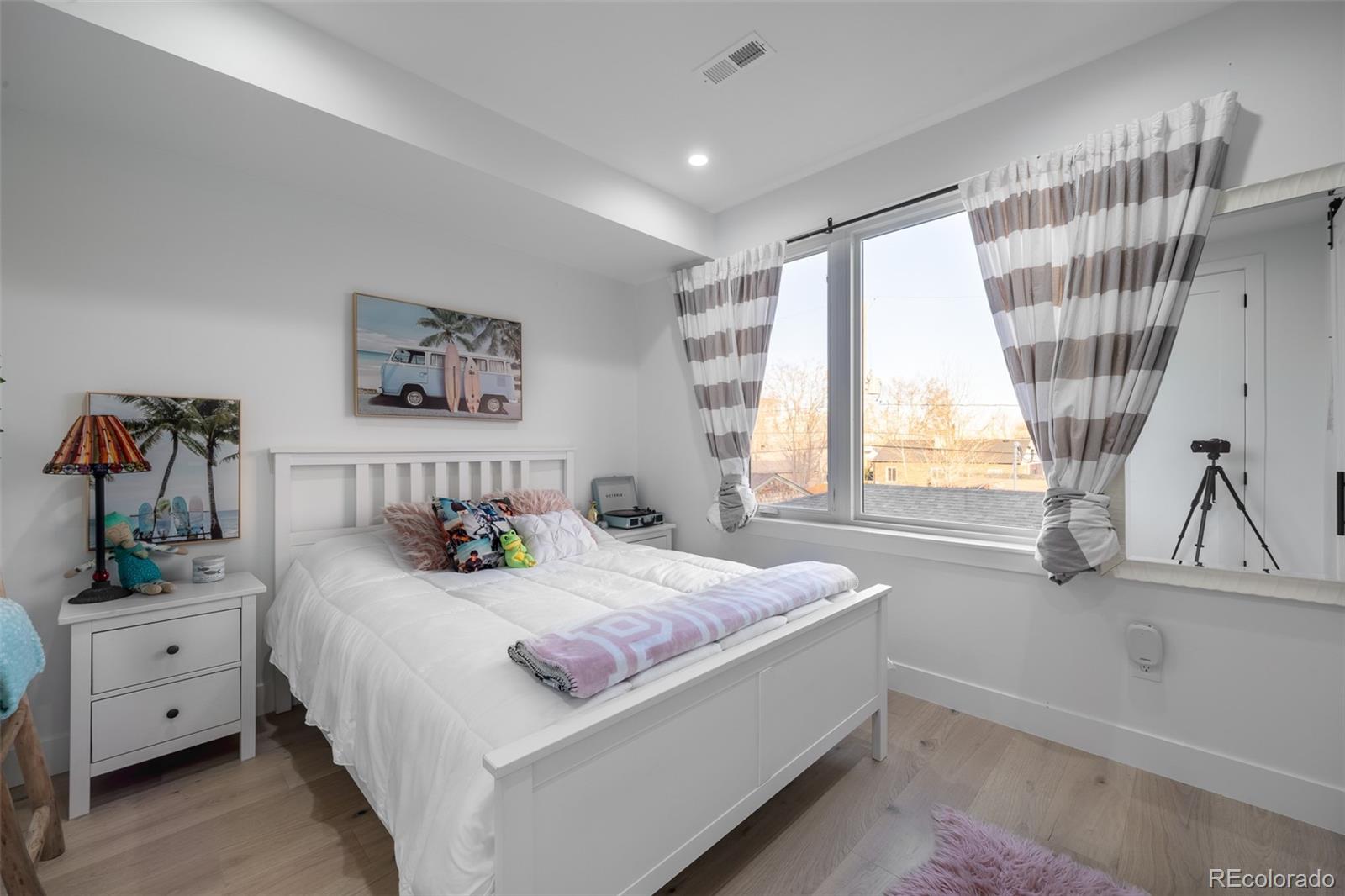 MLS Image #16 for 1542  vrain street,denver, Colorado