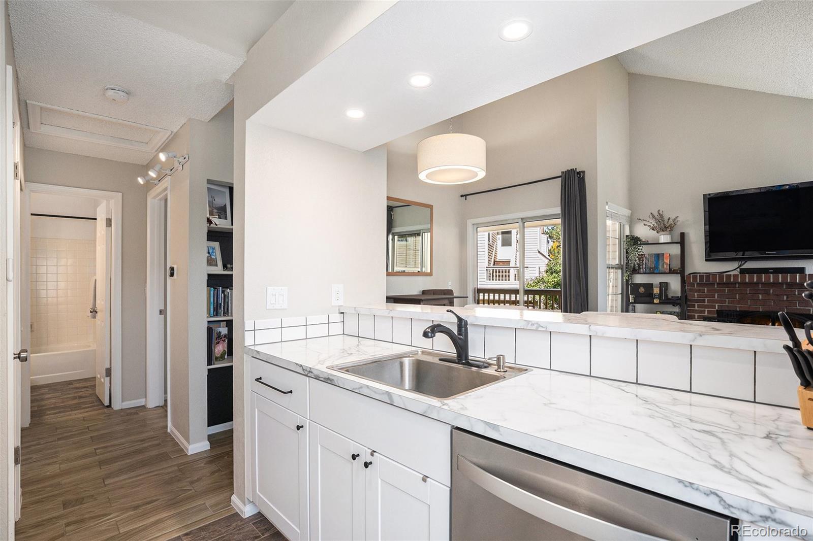 MLS Image #3 for 1005 s miller street 202,lakewood, Colorado