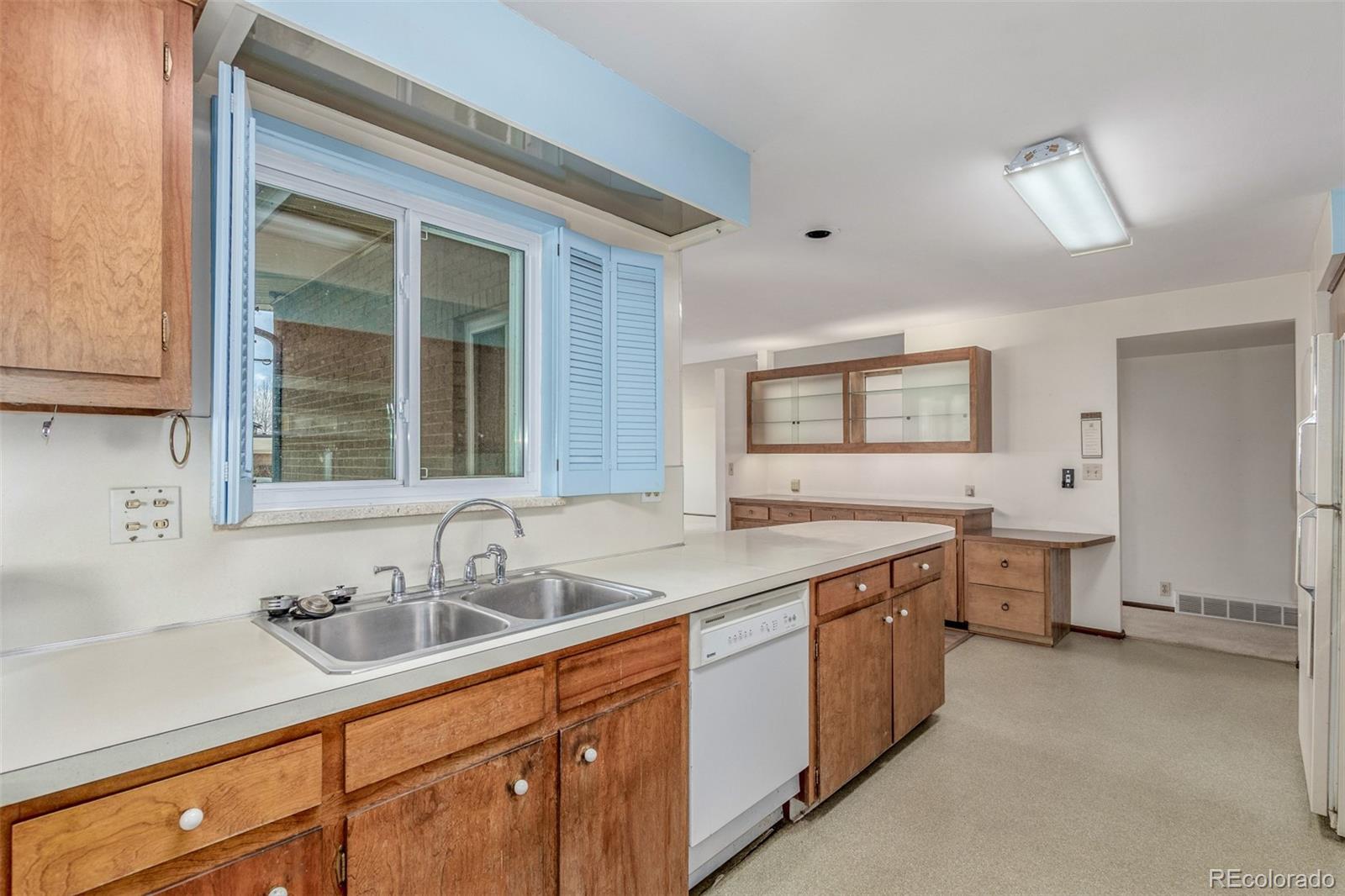 MLS Image #11 for 680 s canosa court,denver, Colorado