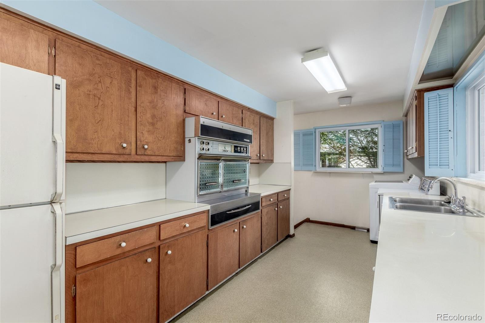 MLS Image #13 for 680 s canosa court,denver, Colorado