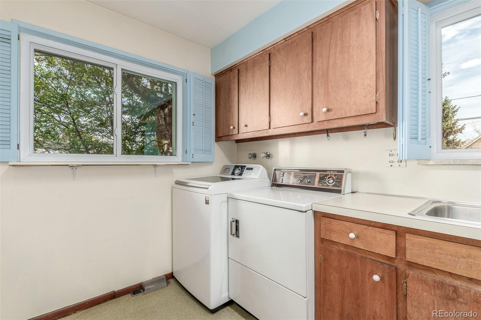 MLS Image #15 for 680 s canosa court,denver, Colorado