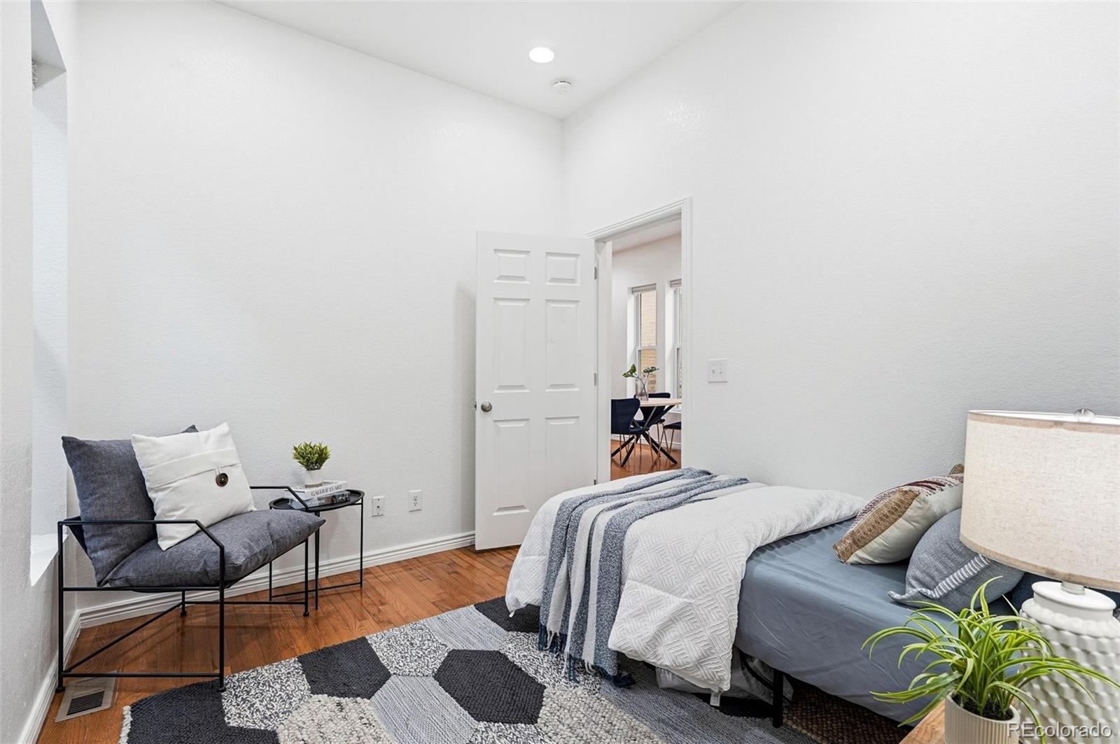 MLS Image #15 for 3242 n gilpin street,denver, Colorado