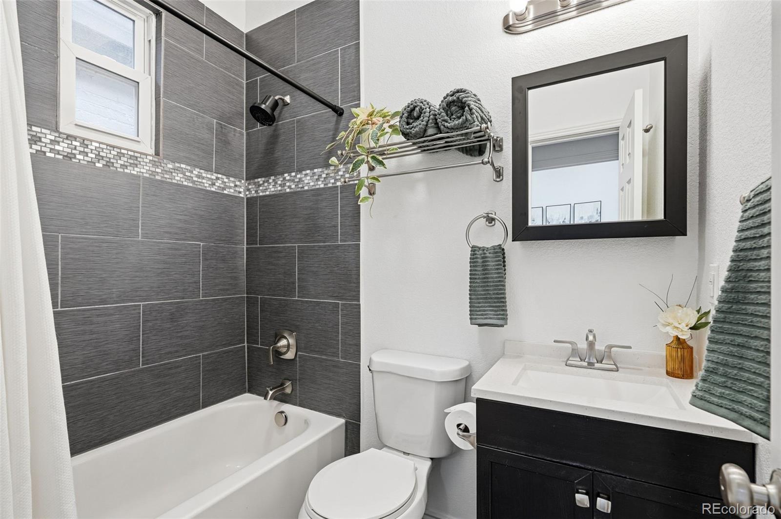 MLS Image #16 for 3242 n gilpin street,denver, Colorado