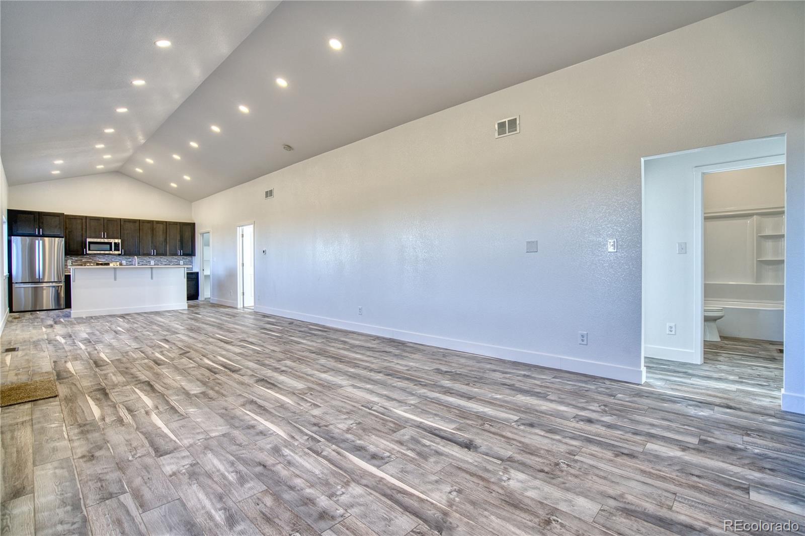 MLS Image #5 for 20208  county road 22 ,hudson, Colorado