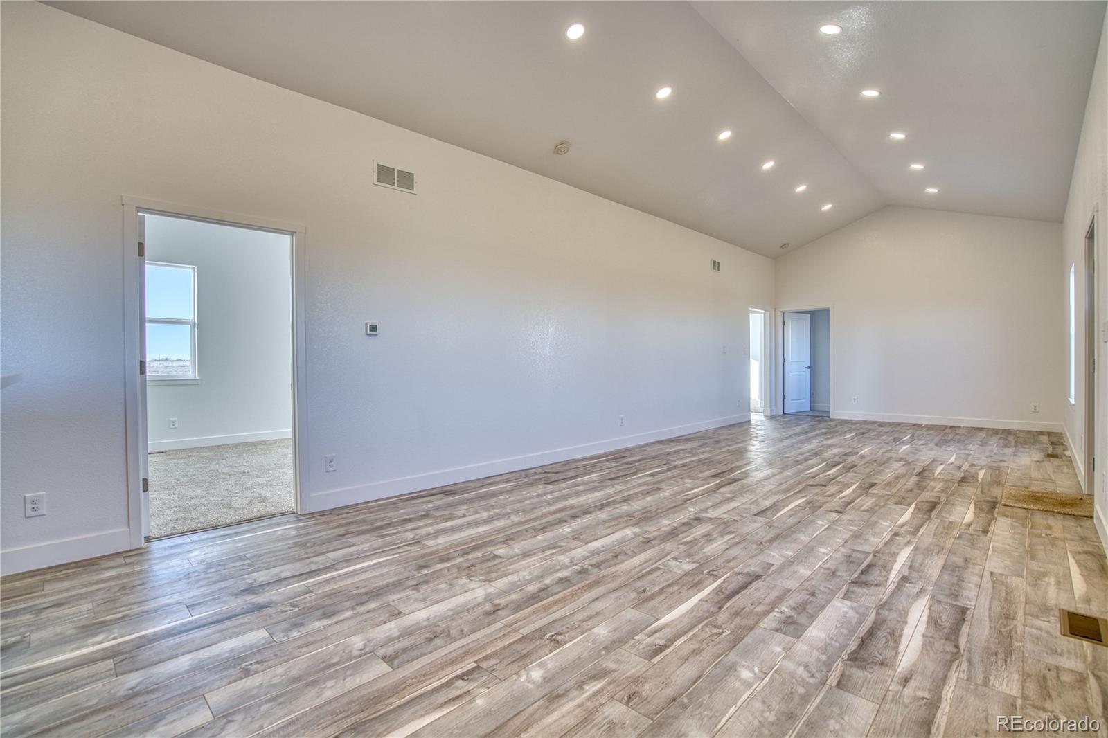 MLS Image #9 for 20208  county road 22 ,hudson, Colorado
