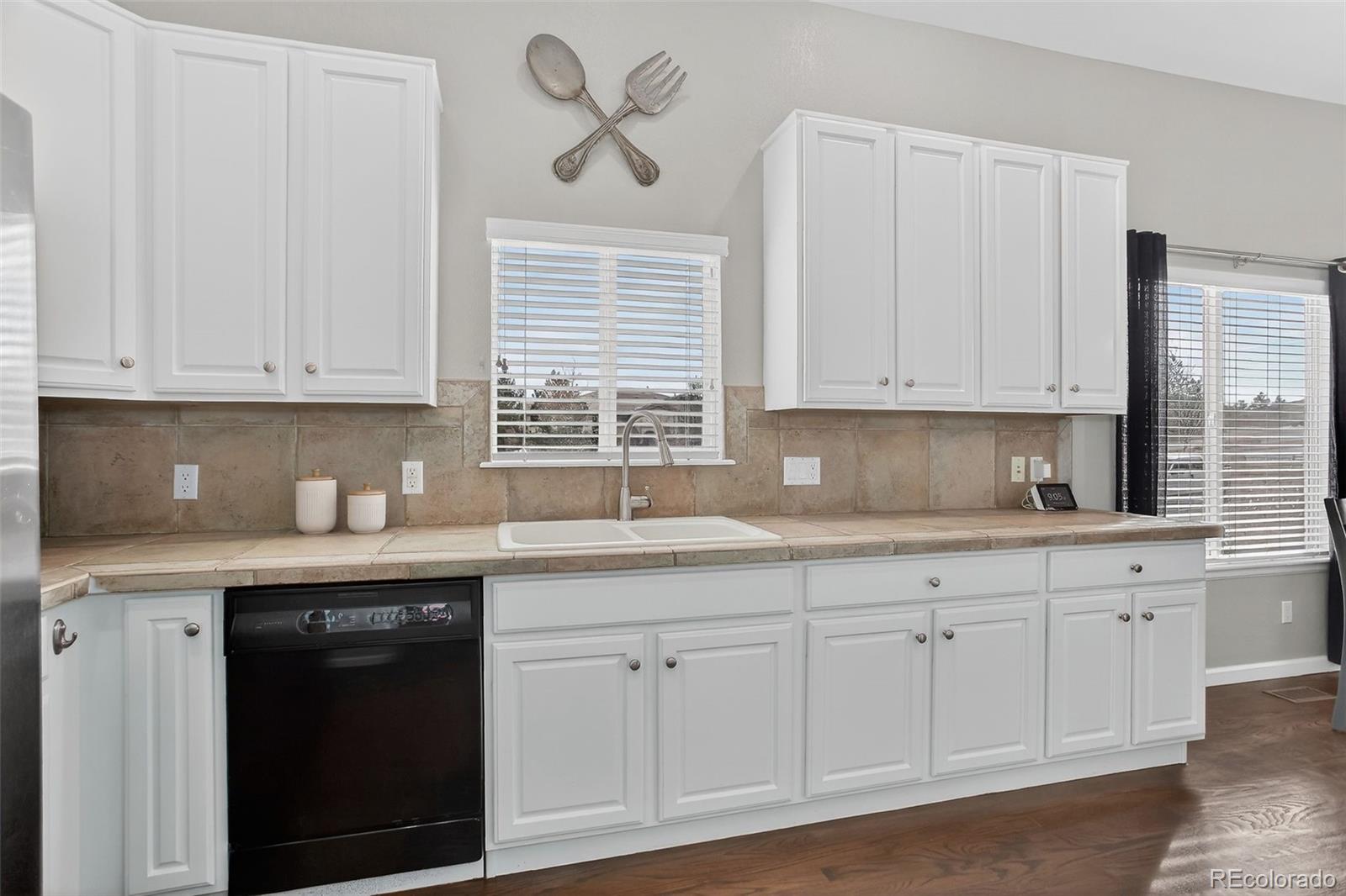MLS Image #6 for 7153 s versailles way,aurora, Colorado