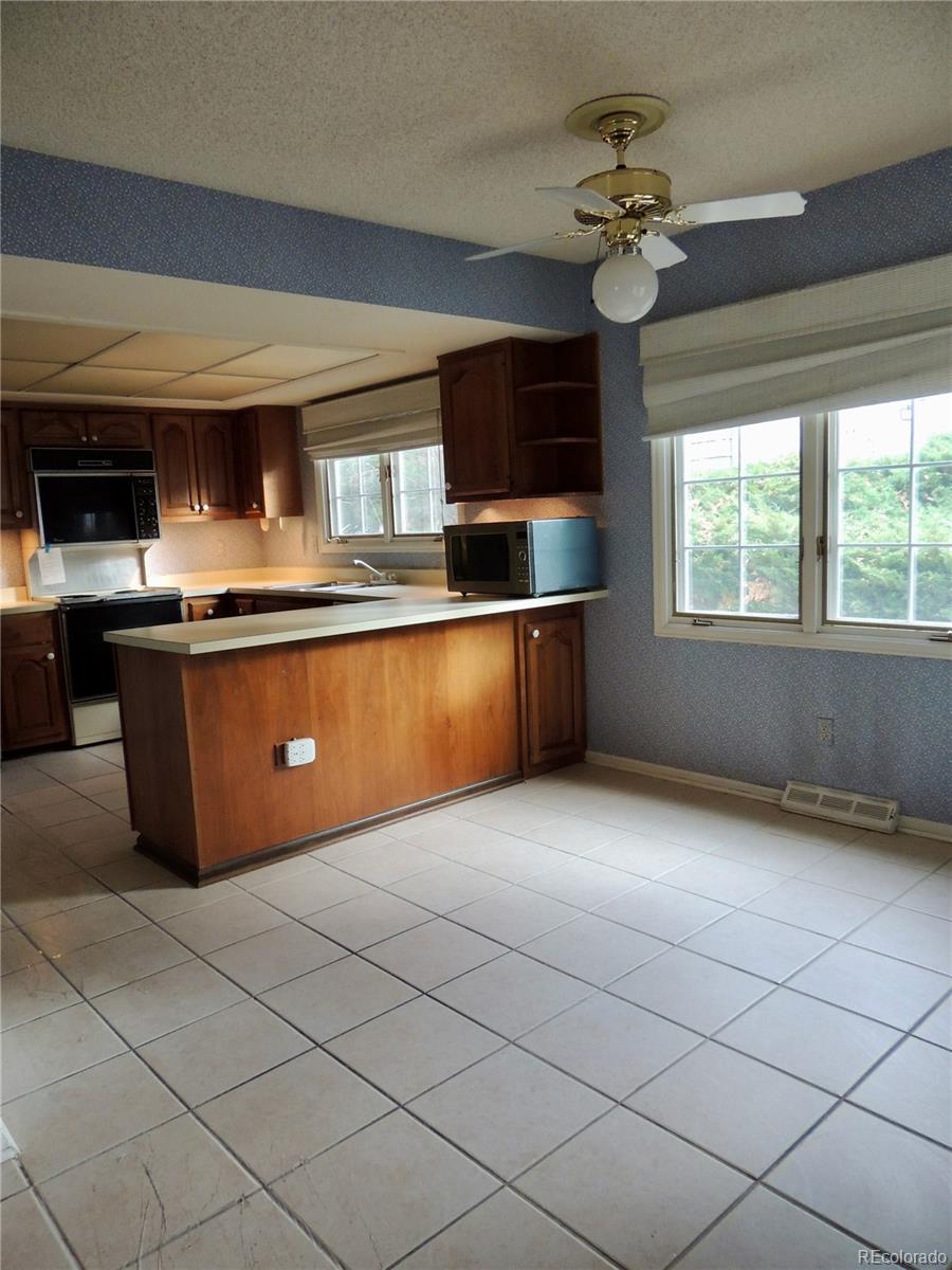 MLS Image #13 for 4530 s verbena street,denver, Colorado