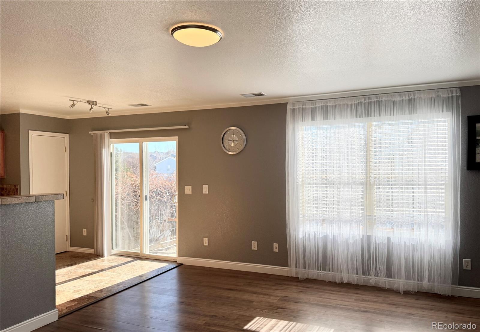 MLS Image #2 for 21984 e crestline lane,aurora, Colorado