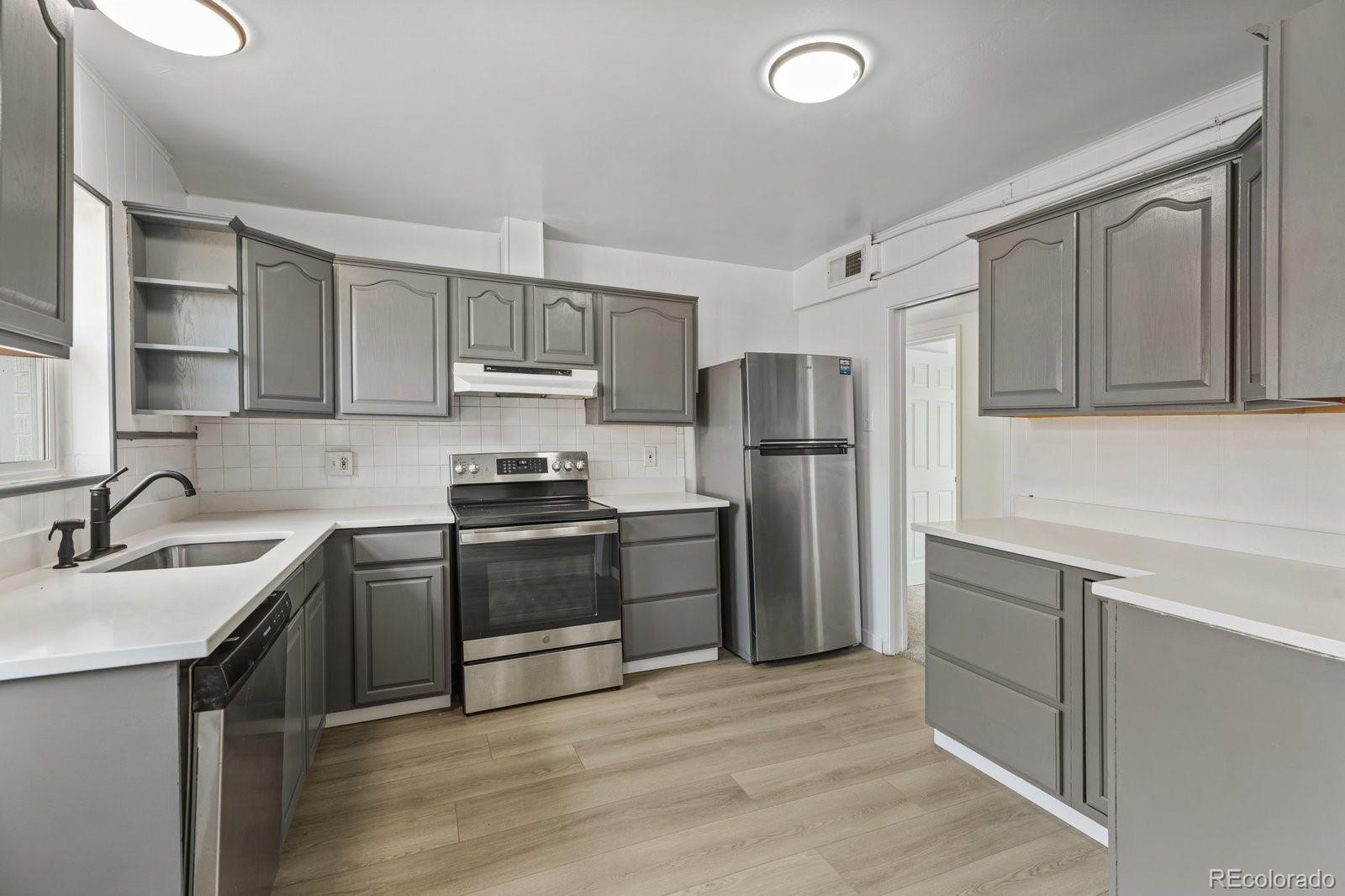 MLS Image #7 for 938  salem street,aurora, Colorado
