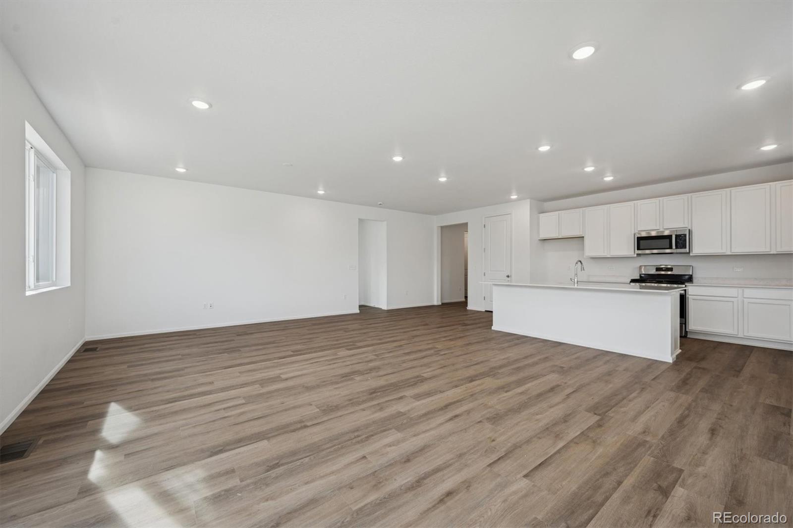 MLS Image #4 for 386  lake granby avenue,brighton, Colorado