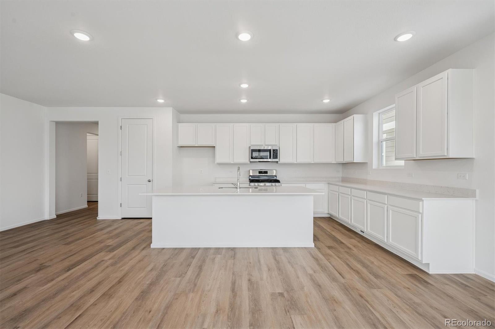 MLS Image #5 for 386  lake granby avenue,brighton, Colorado
