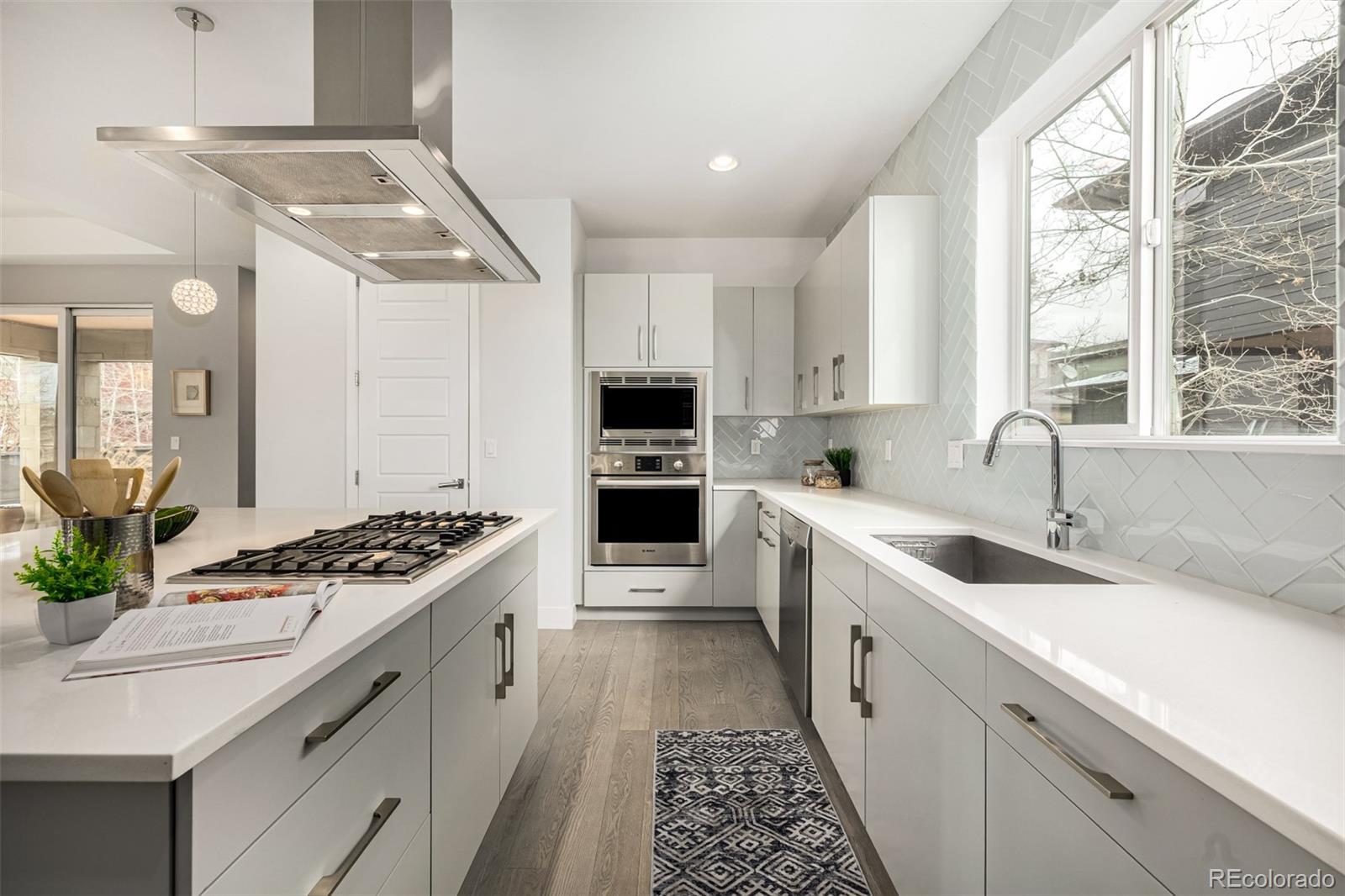 MLS Image #11 for 8565 e 50th drive,denver, Colorado