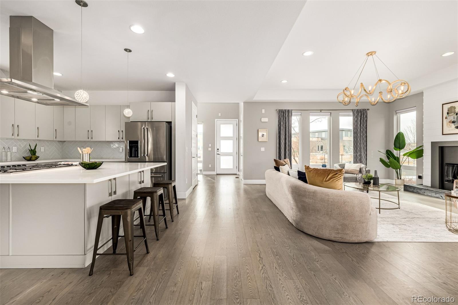 MLS Image #3 for 8565 e 50th drive,denver, Colorado