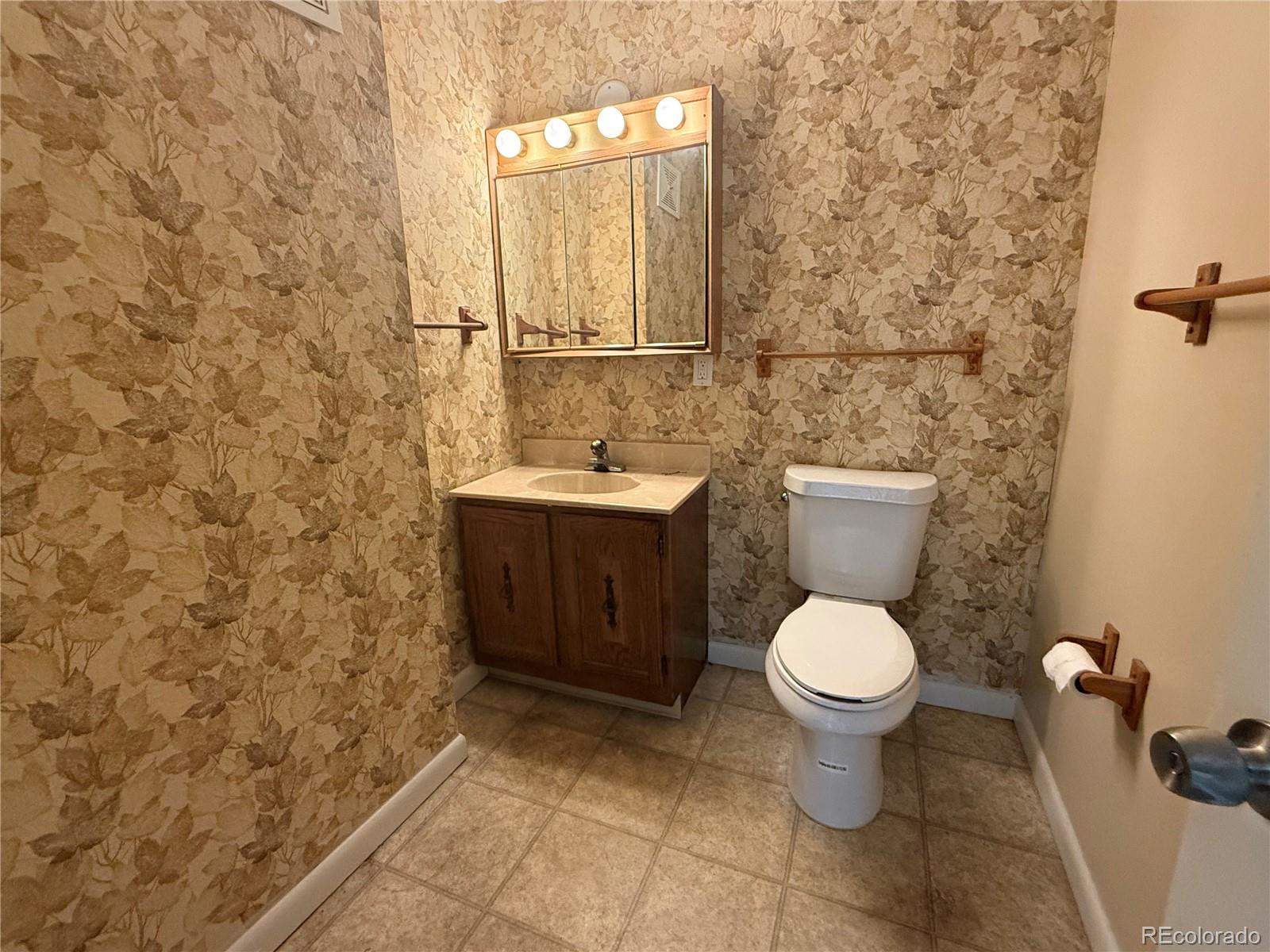 MLS Image #16 for 3005 e fountain boulevard ,colorado springs, Colorado