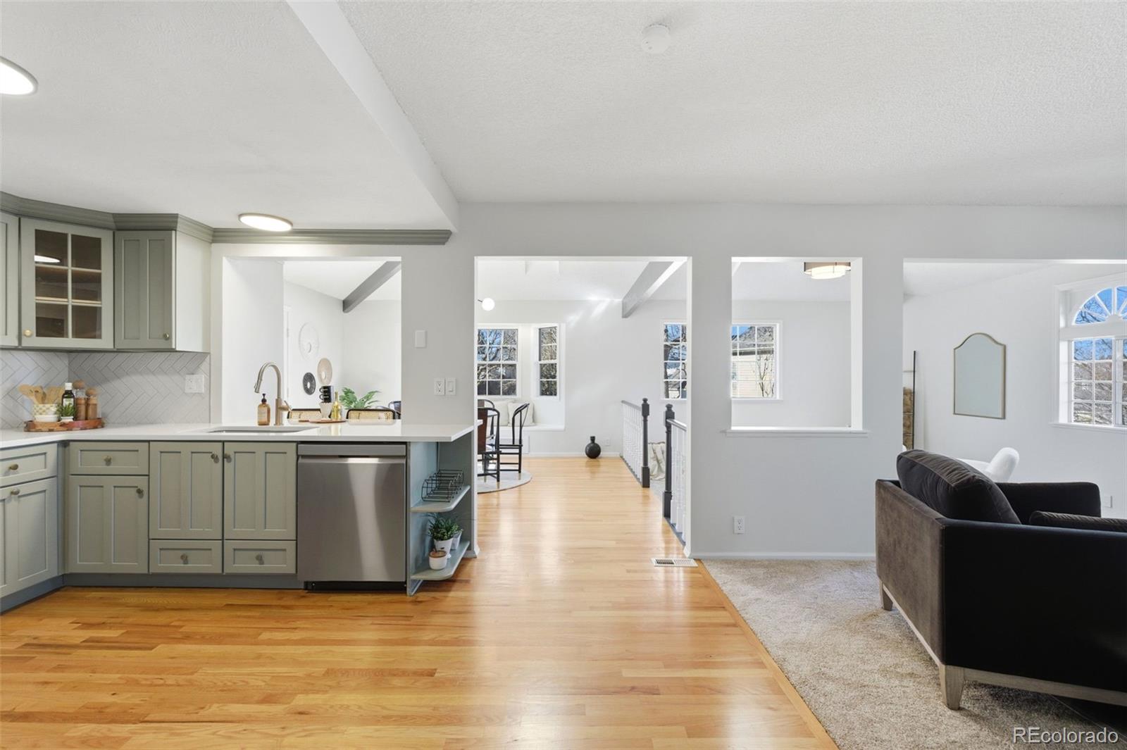 MLS Image #12 for 7061 s glencoe court,centennial, Colorado