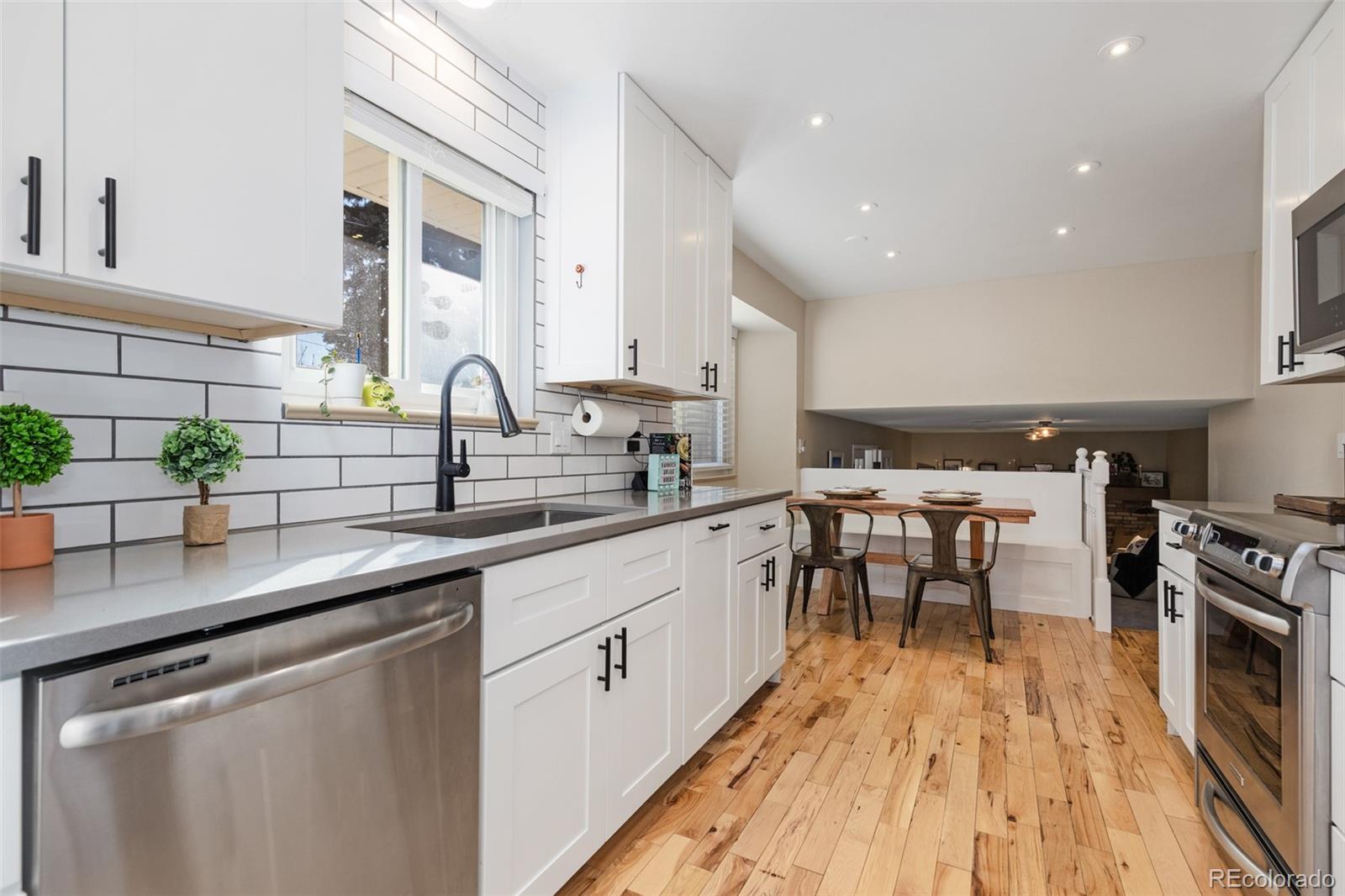 MLS Image #11 for 7386 s bannock drive,littleton, Colorado