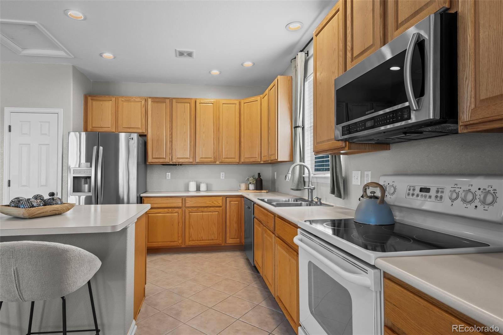 MLS Image #15 for 20757 e eastman avenue,aurora, Colorado