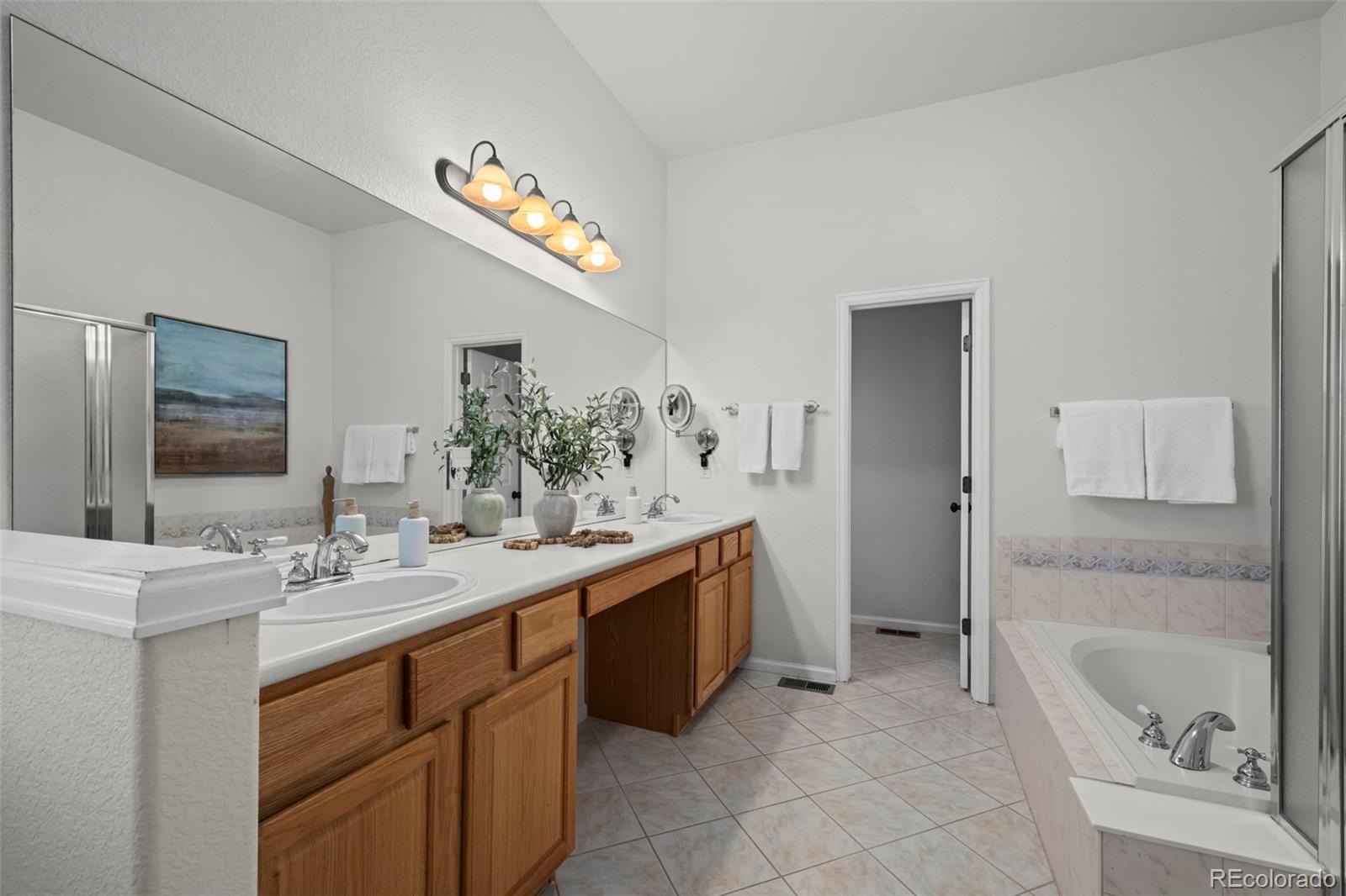 MLS Image #18 for 20757 e eastman avenue,aurora, Colorado