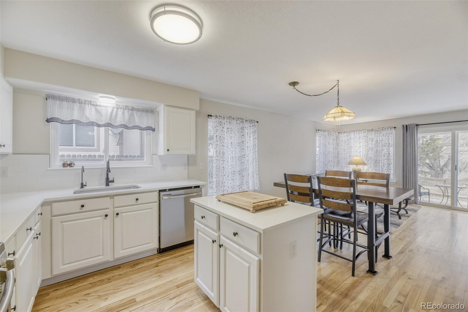 MLS Image #11 for 10707 w cooper drive,littleton, Colorado