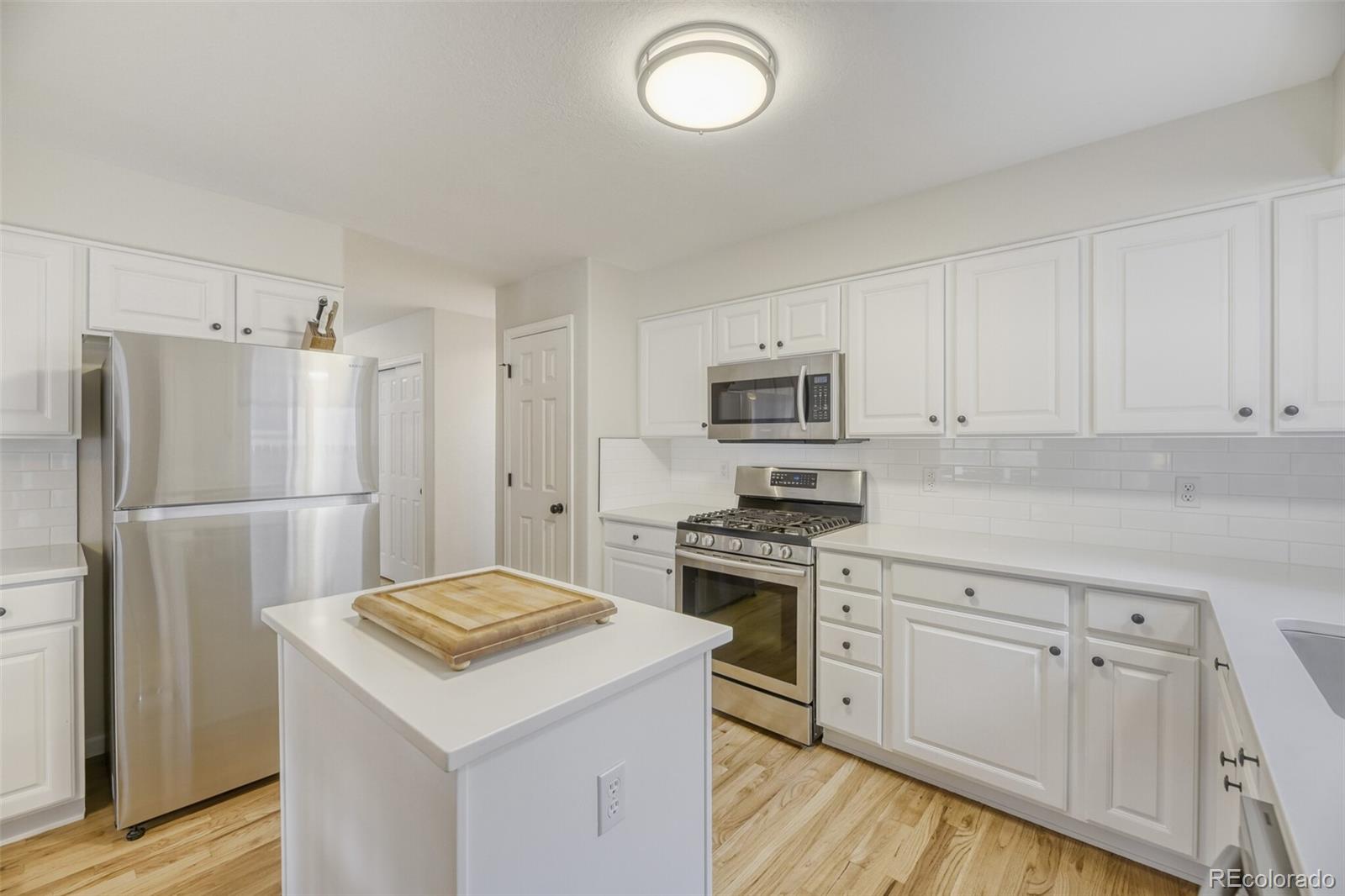 MLS Image #12 for 10707 w cooper drive,littleton, Colorado