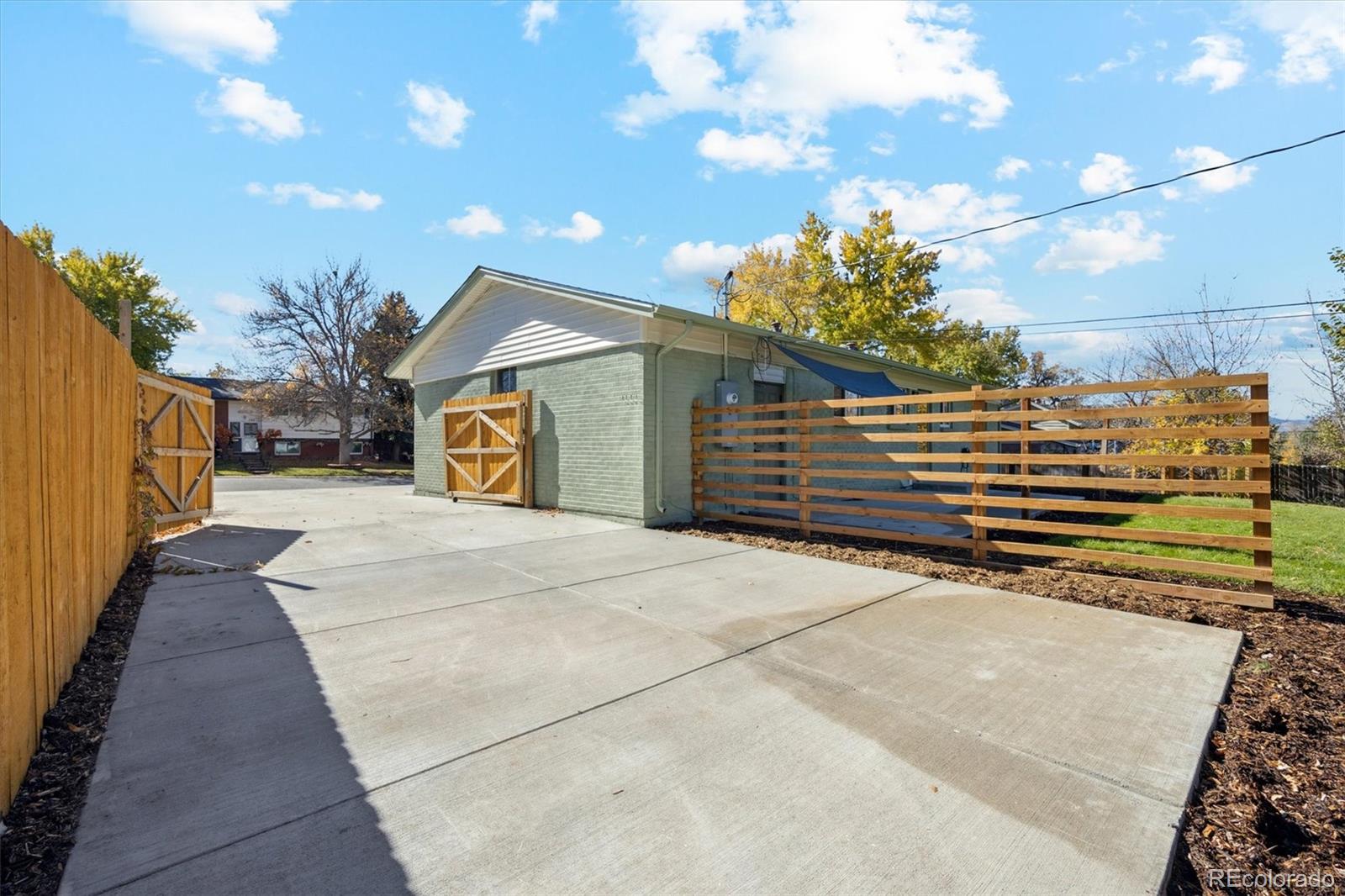 MLS Image #1 for 707 w easter avenue,littleton, Colorado
