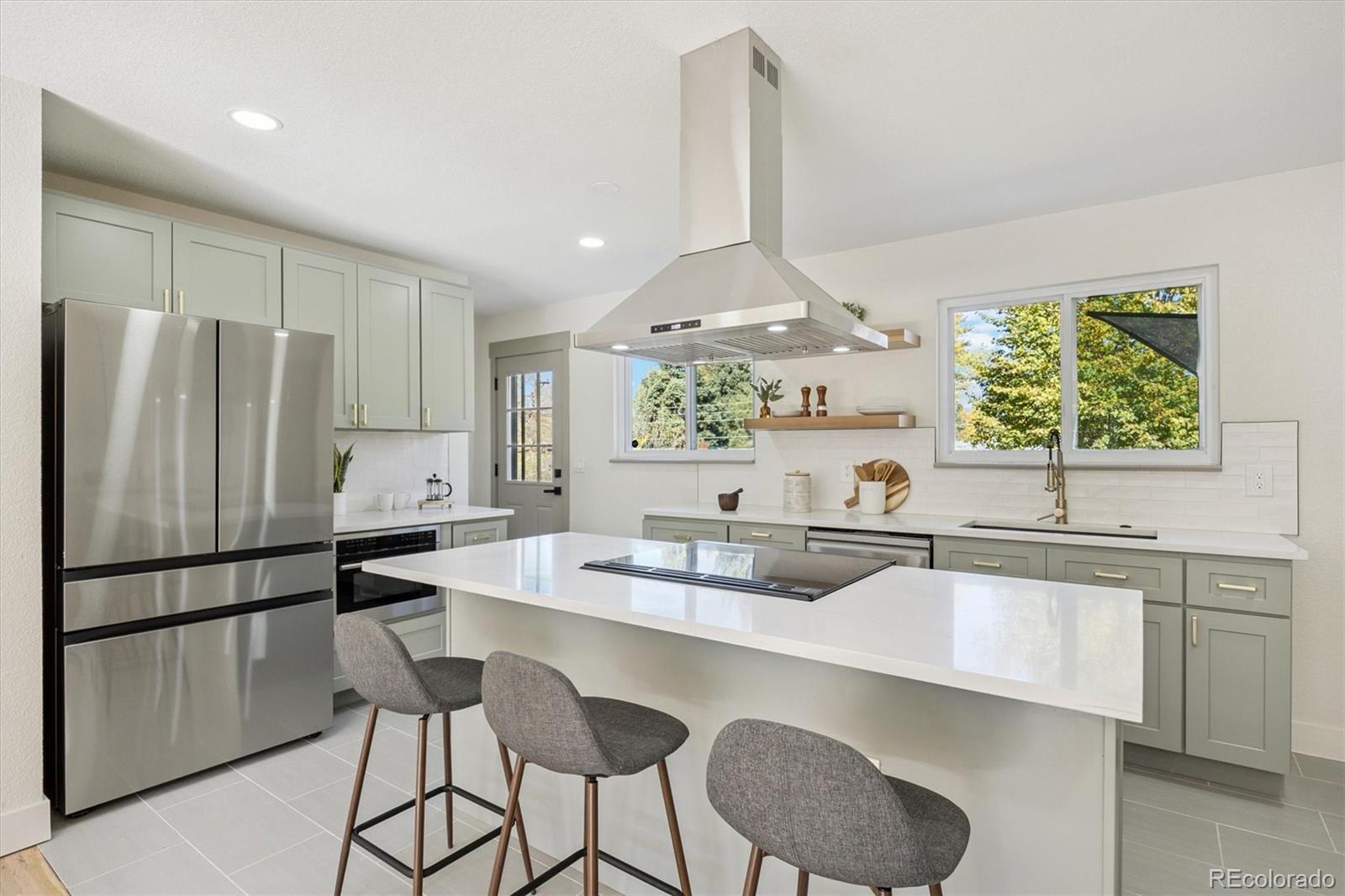 MLS Image #11 for 707 w easter avenue,littleton, Colorado