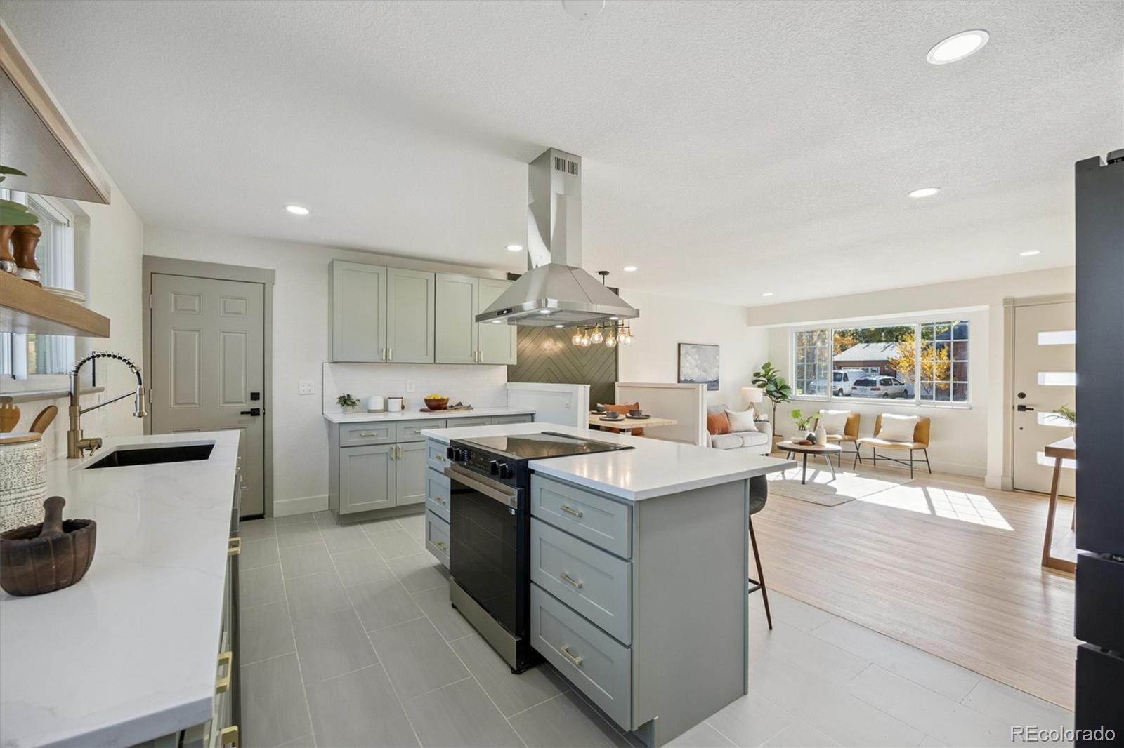MLS Image #6 for 707 w easter avenue,littleton, Colorado