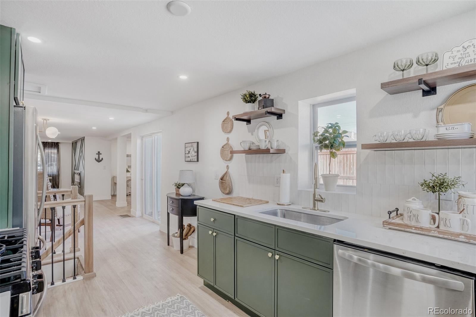 MLS Image #12 for 3670 n glencoe street,denver, Colorado