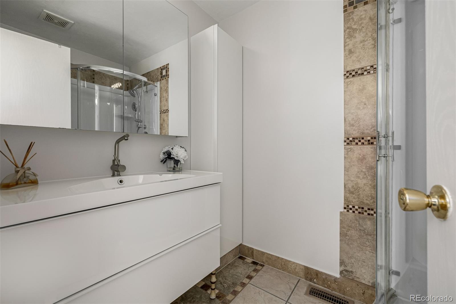 MLS Image #19 for 7624  gray way,arvada, Colorado
