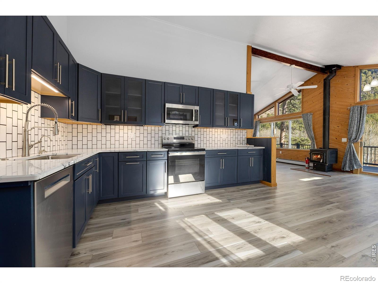 MLS Image #11 for 417  cedar drive,lyons, Colorado
