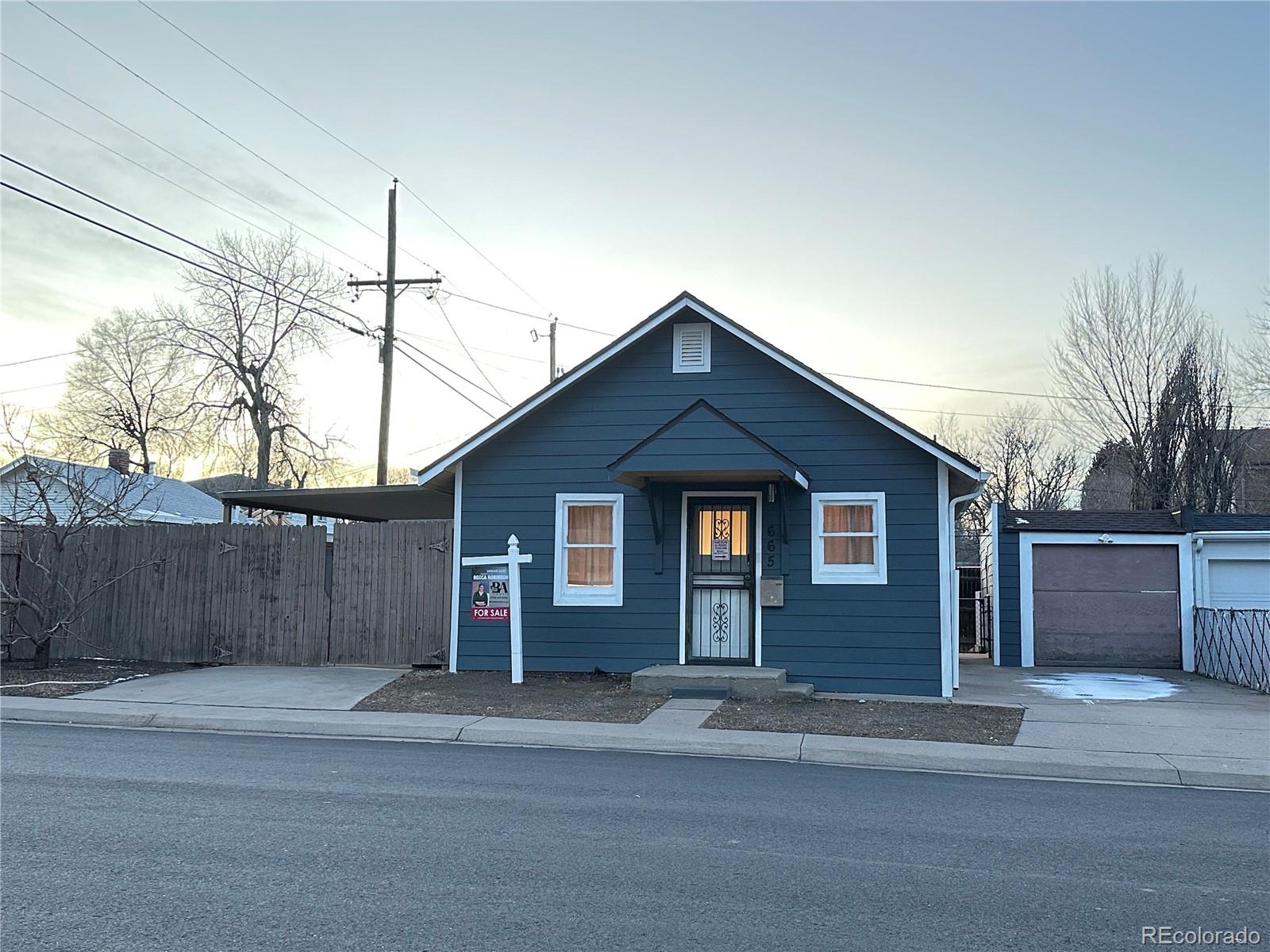 MLS Image #14 for 665 s hazel court,denver, Colorado