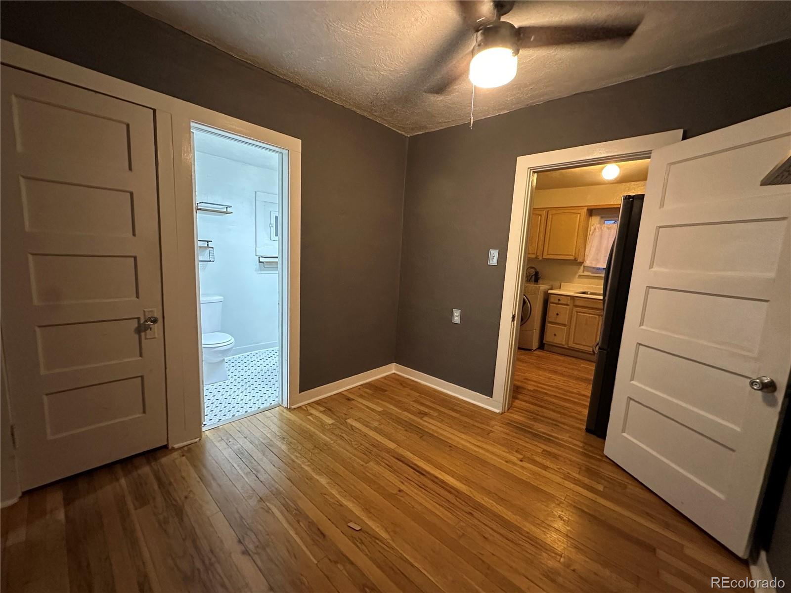 MLS Image #8 for 665 s hazel court,denver, Colorado