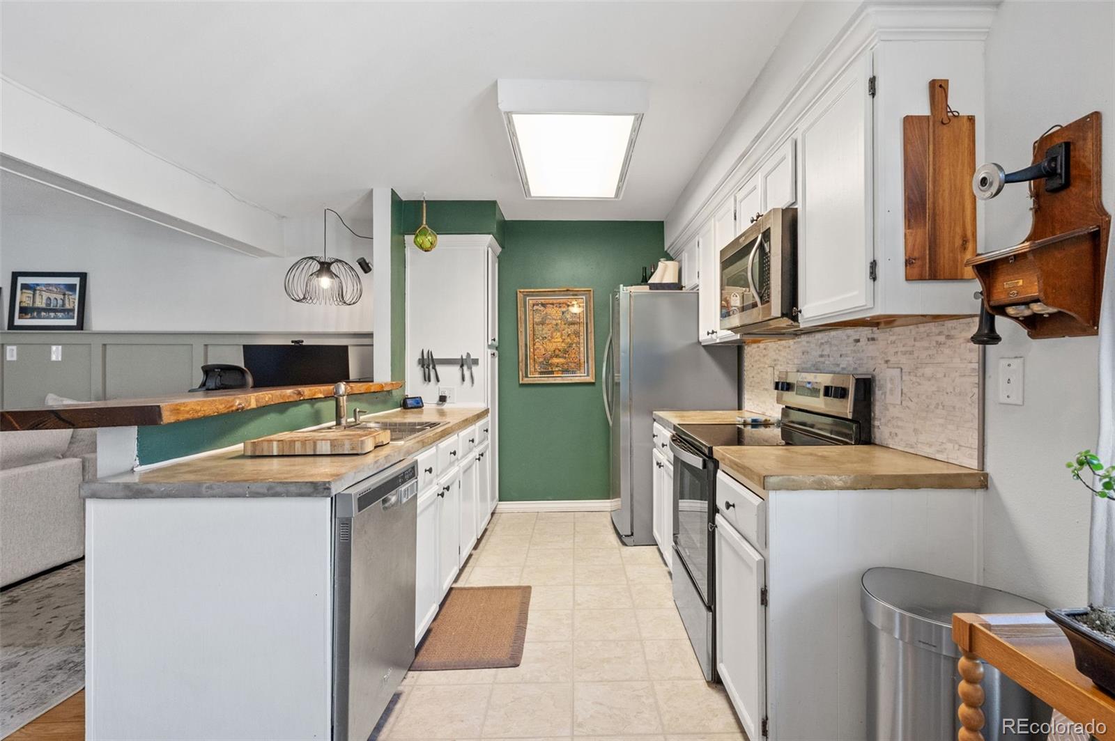 MLS Image #7 for 2061 s helena street d,aurora, Colorado