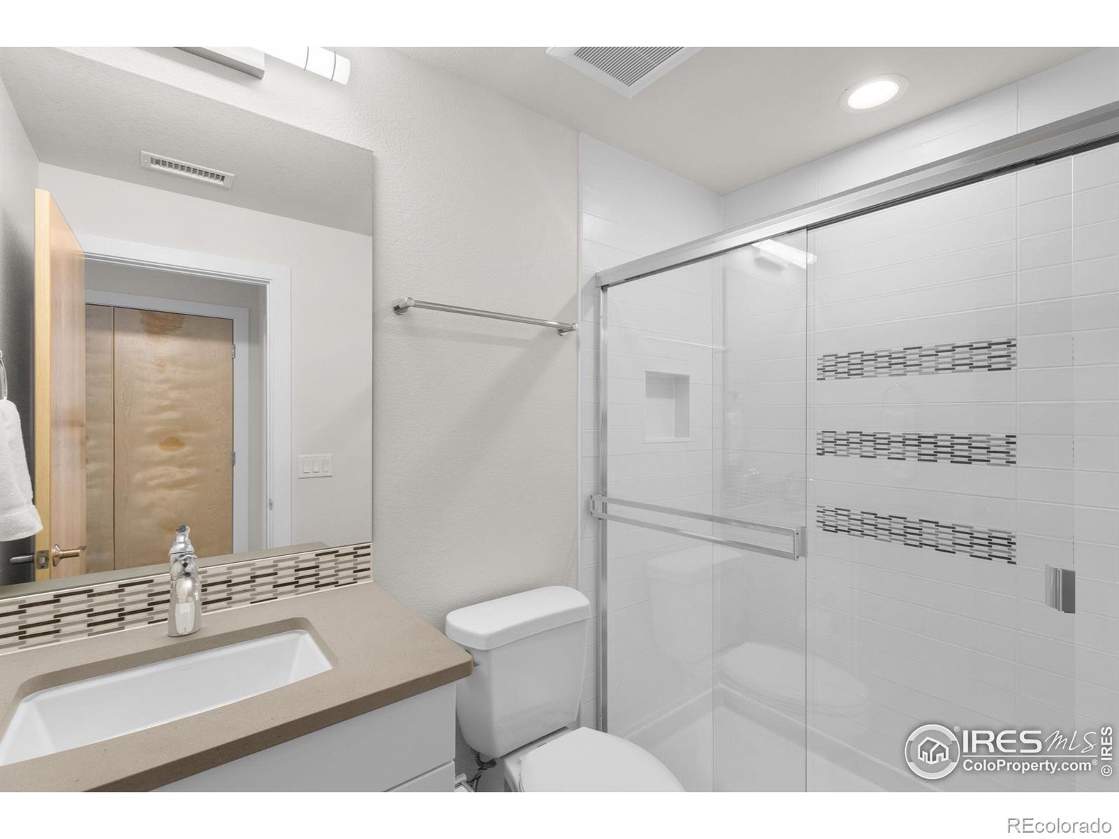 MLS Image #13 for 876  cimarron drive,lafayette, Colorado