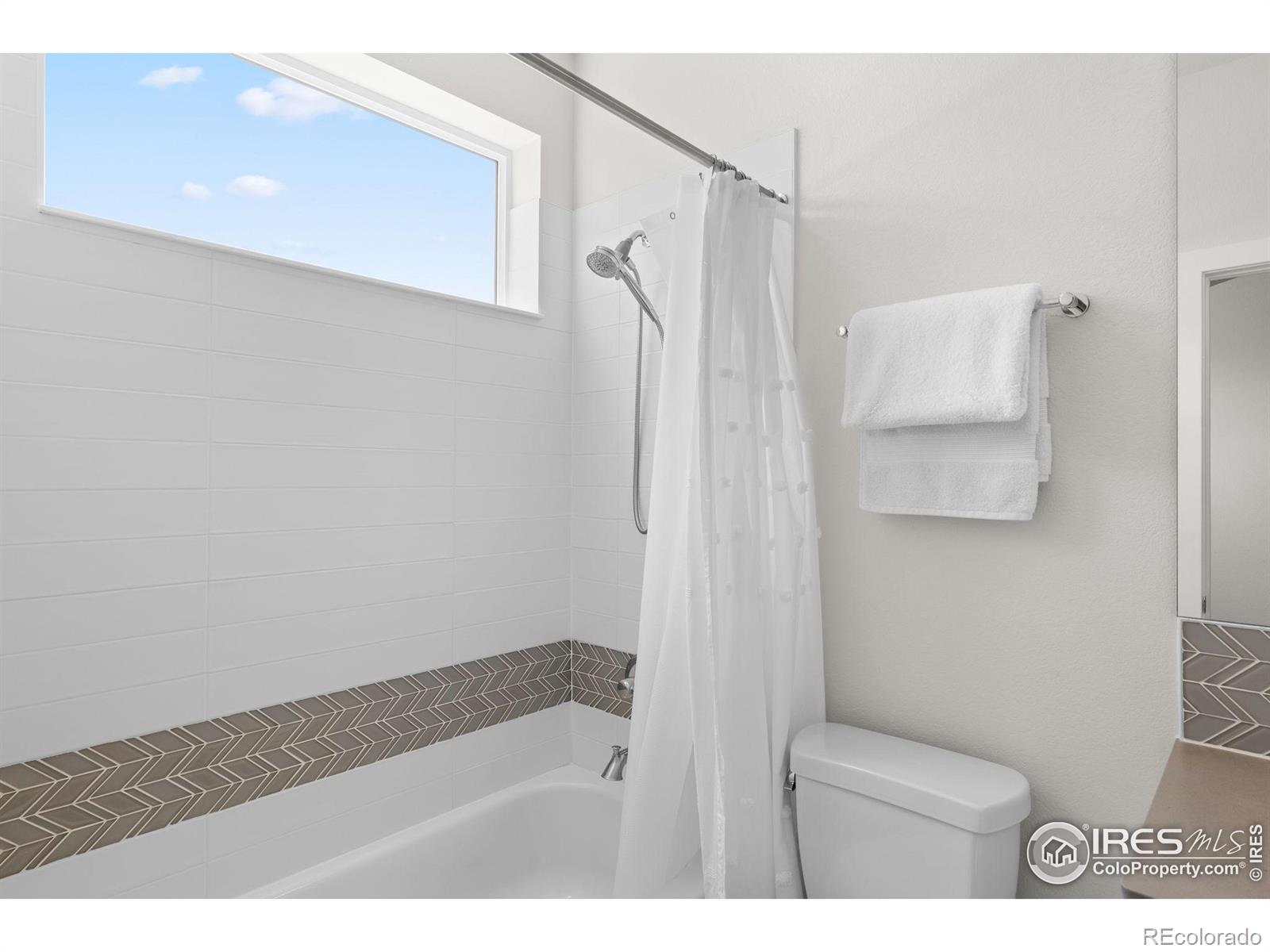 MLS Image #16 for 876  cimarron drive,lafayette, Colorado