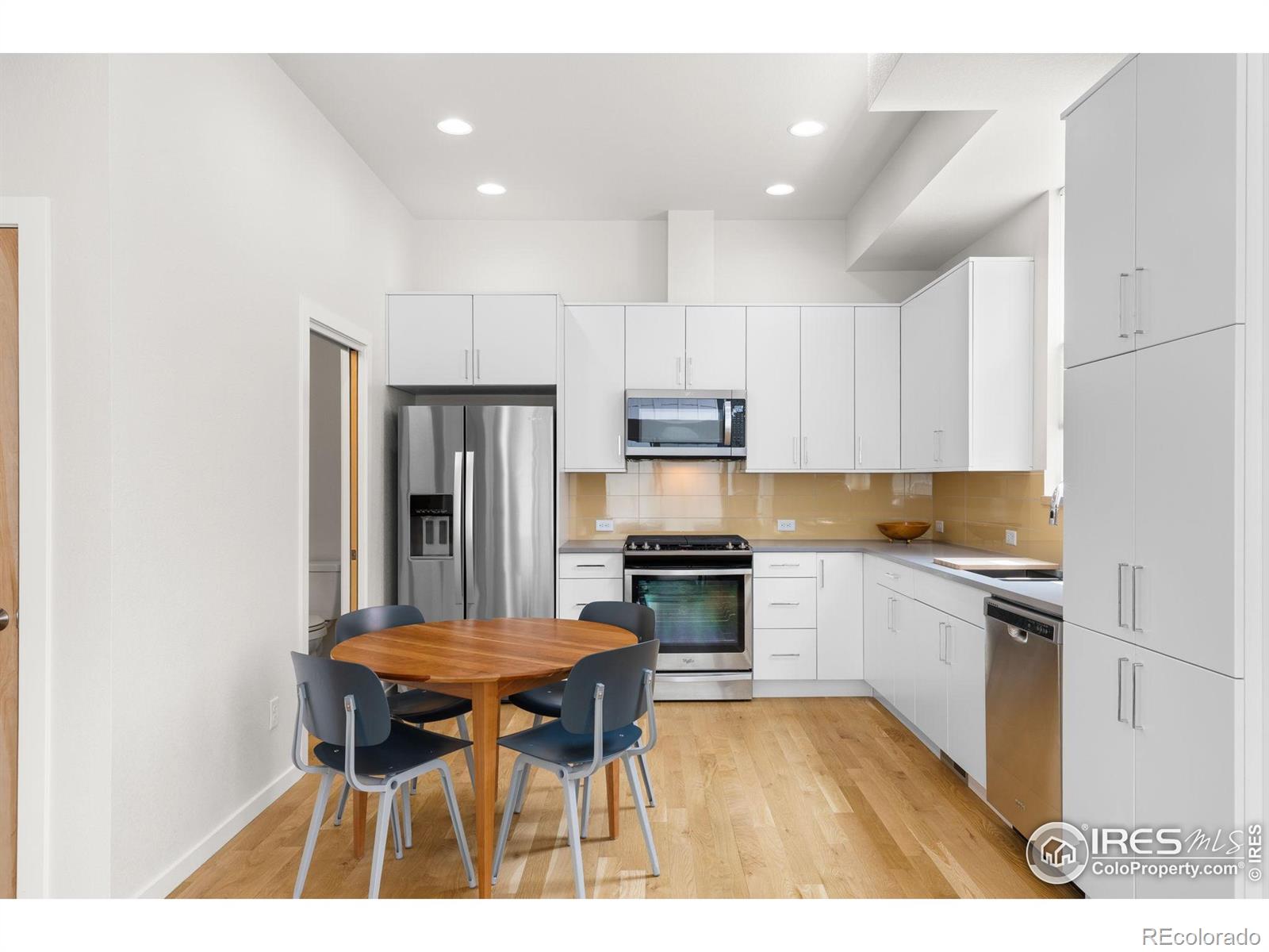 MLS Image #5 for 876  cimarron drive,lafayette, Colorado