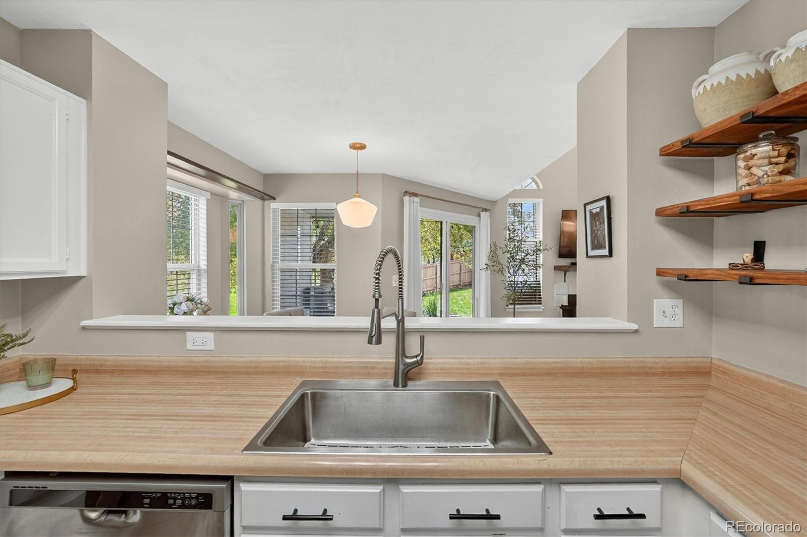 MLS Image #10 for 6911 s dover way,littleton, Colorado