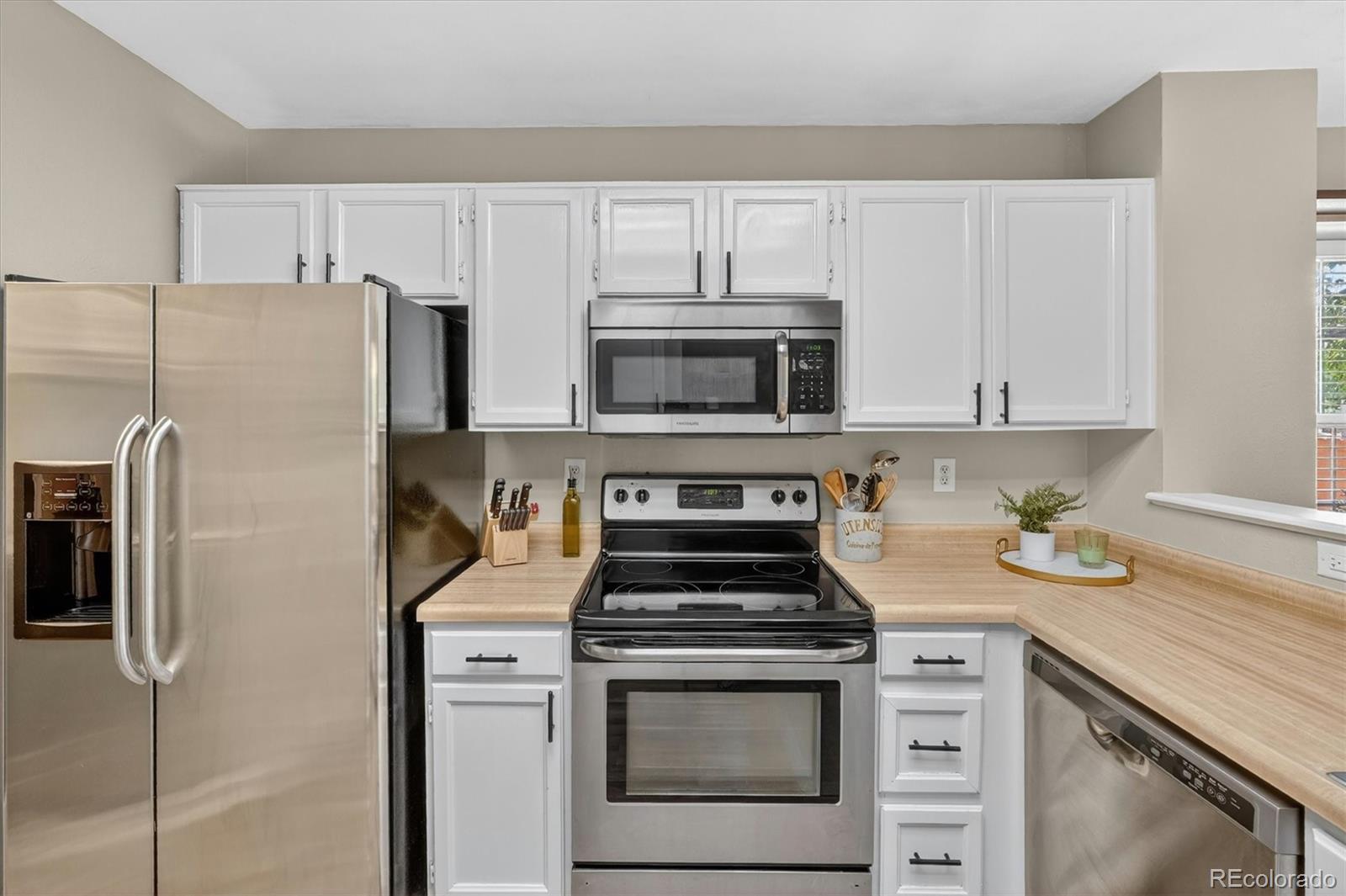 MLS Image #11 for 6911 s dover way,littleton, Colorado