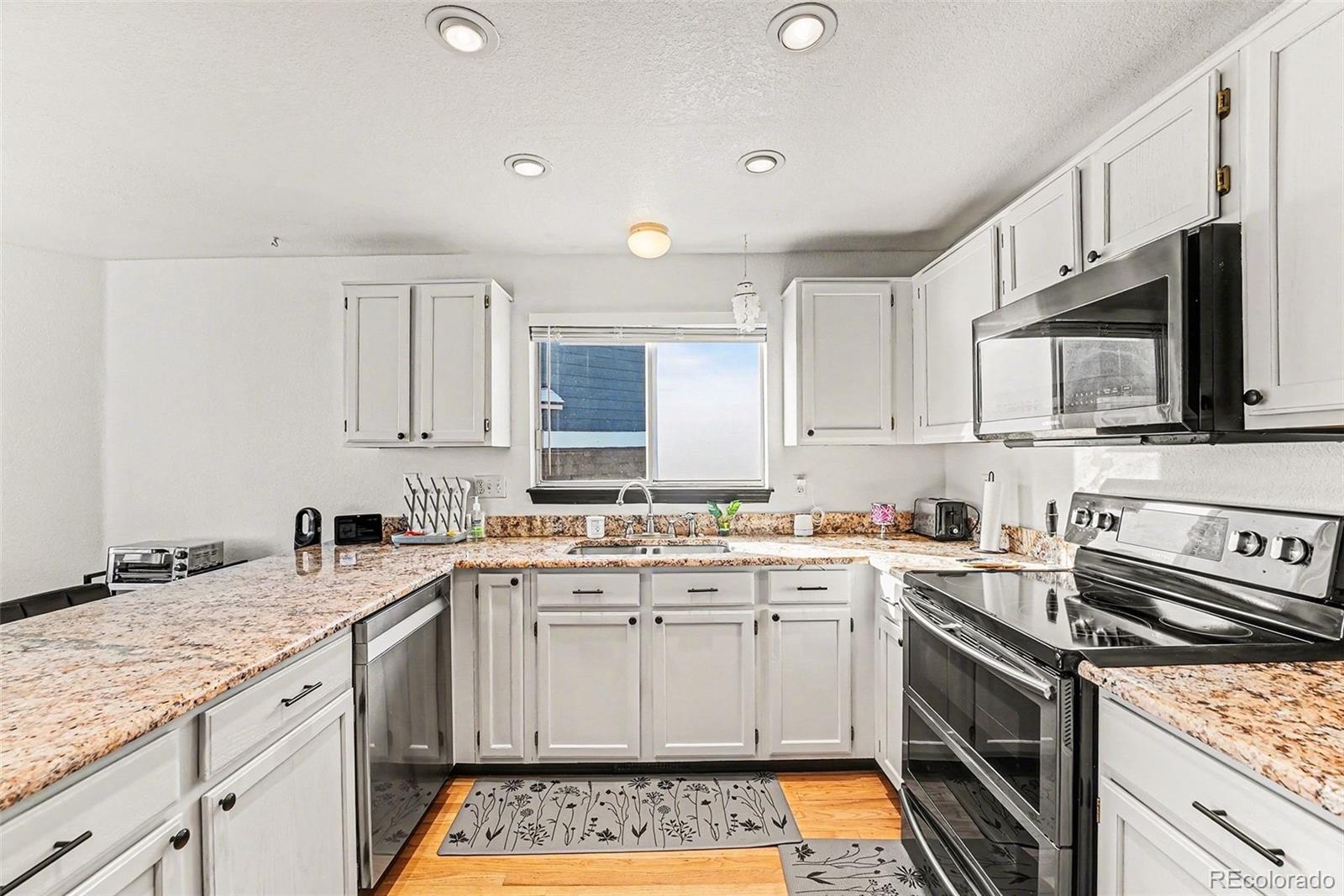 MLS Image #10 for 11725  forest court,thornton, Colorado