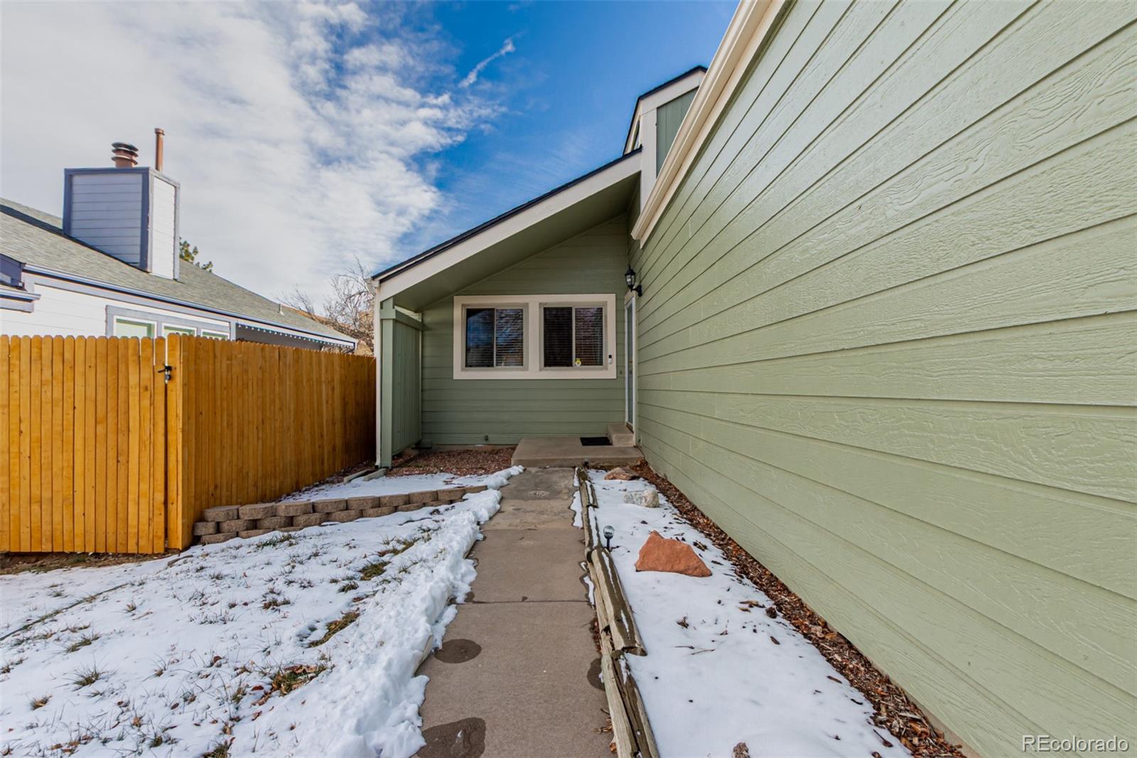 MLS Image #1 for 17716 e ohio circle,aurora, Colorado