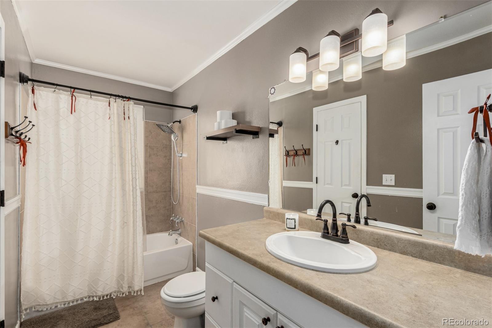 MLS Image #13 for 17716 e ohio circle,aurora, Colorado