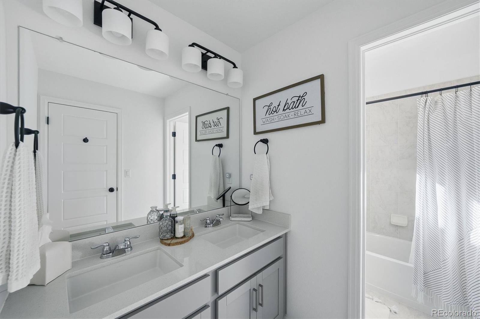 MLS Image #23 for 8049  monte vista circle,littleton, Colorado