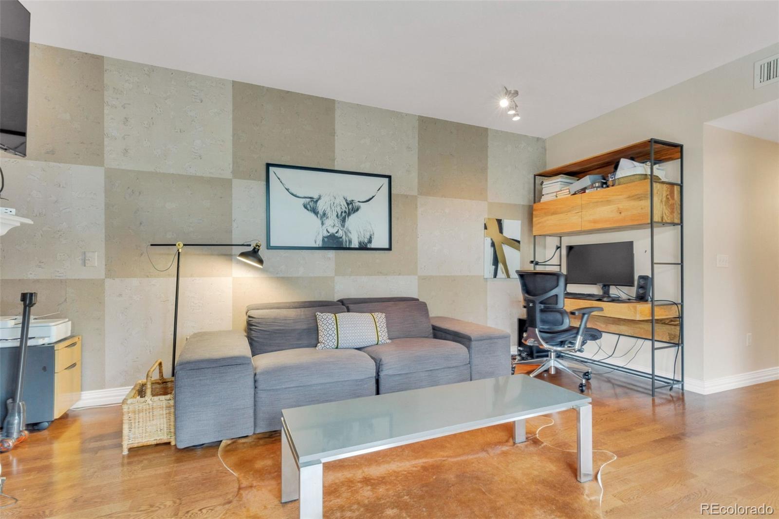 MLS Image #7 for 2700 e cherry creek south drive 220,denver, Colorado