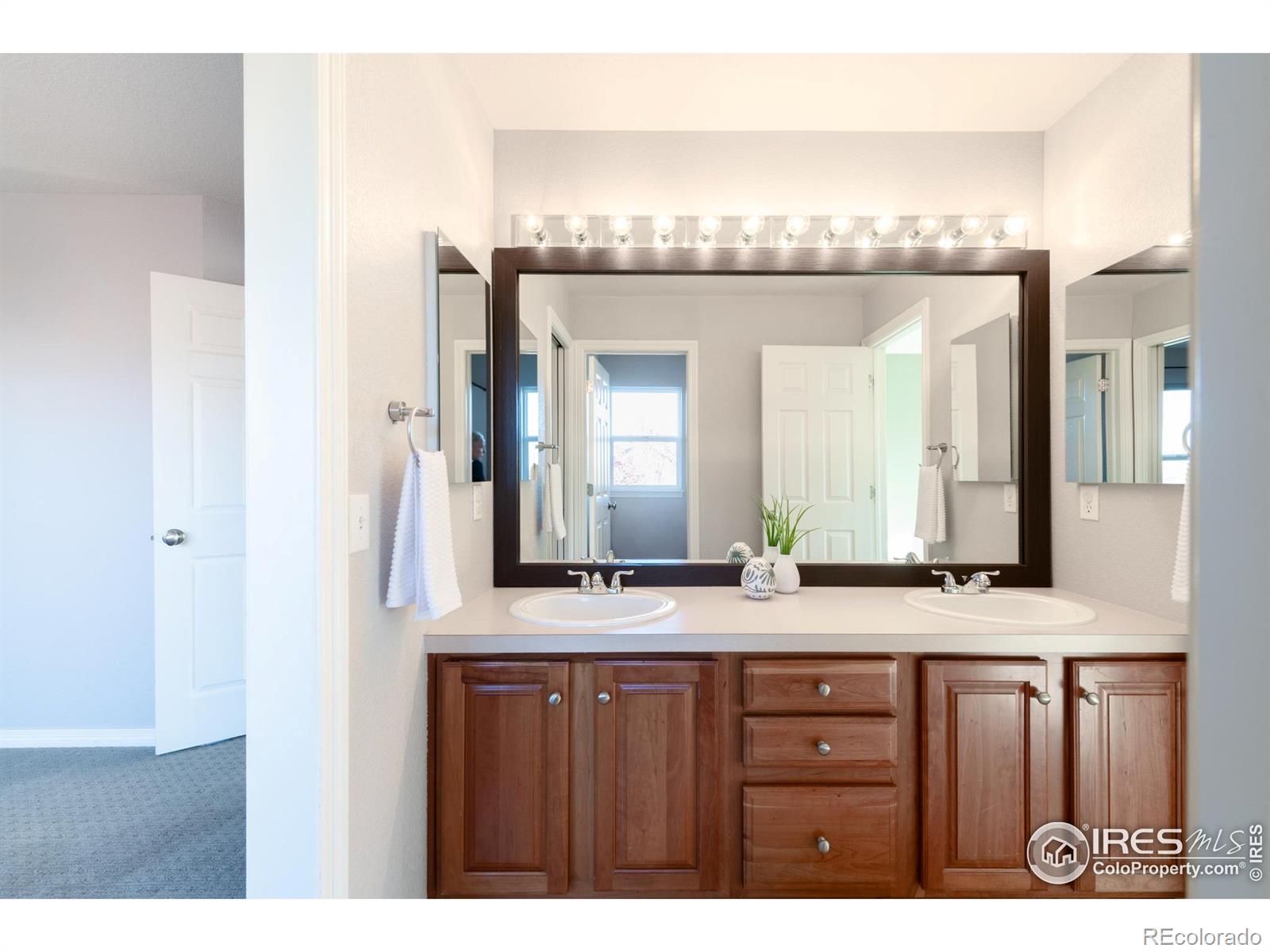 MLS Image #34 for 11145  eliot court,denver, Colorado