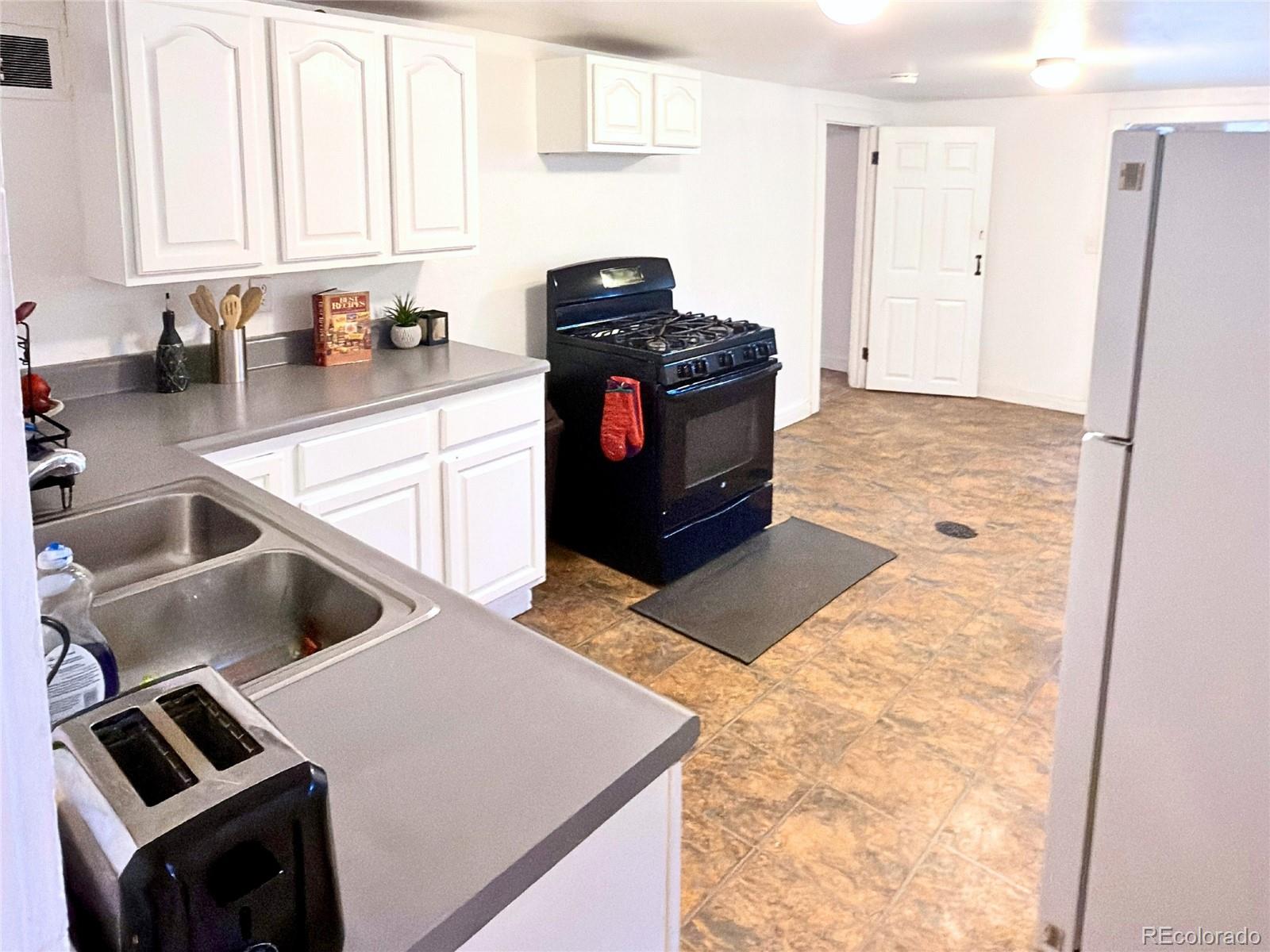 MLS Image #15 for 4556  decatur street,denver, Colorado