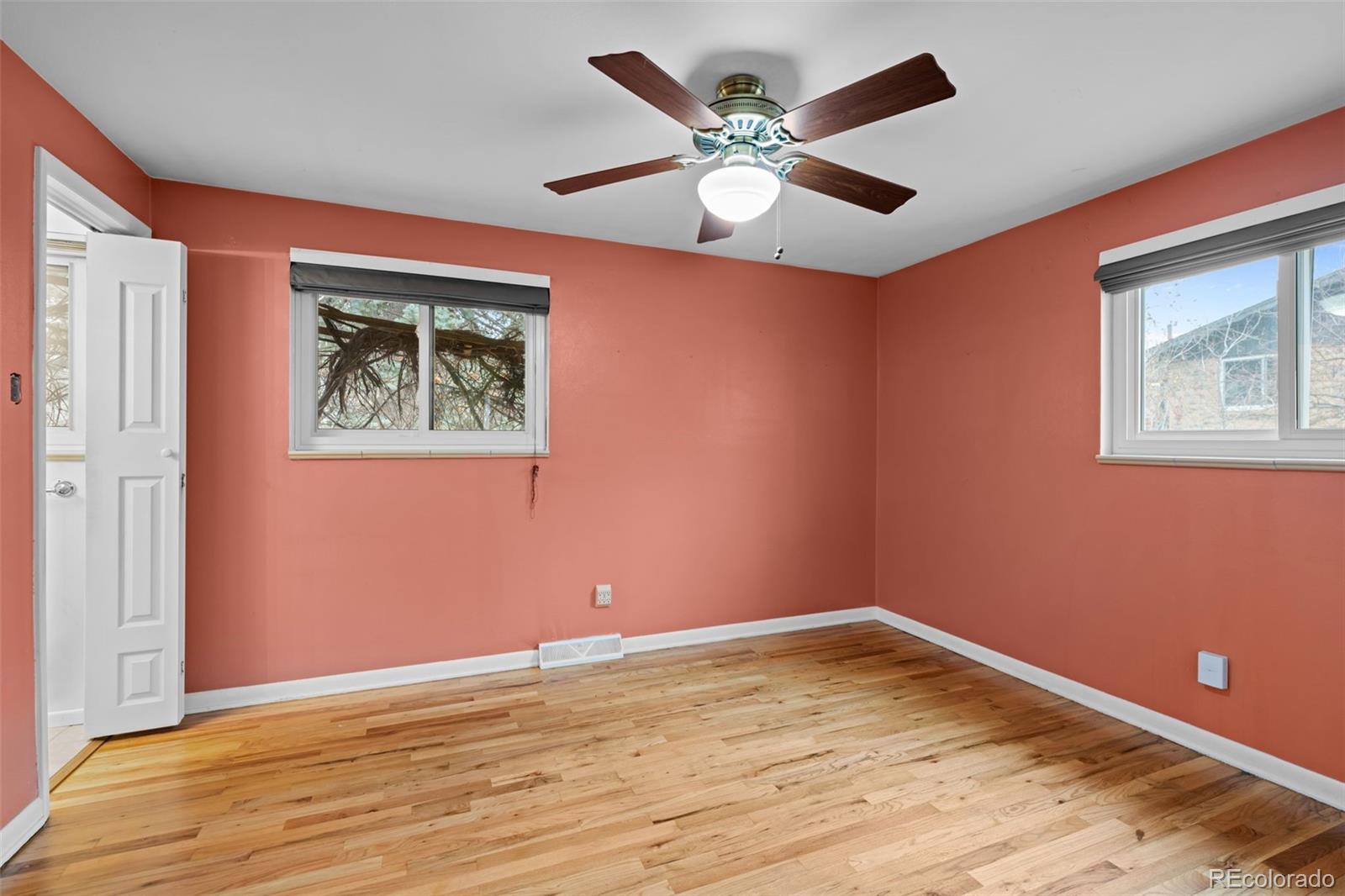MLS Image #17 for 832 s beech street,lakewood, Colorado
