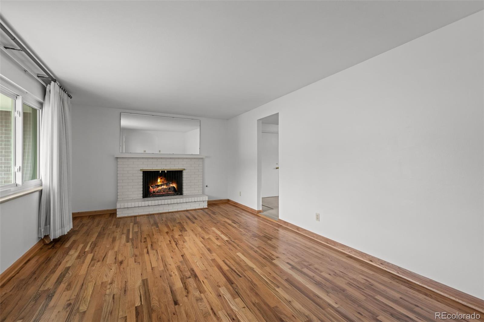 MLS Image #4 for 832 s beech street,lakewood, Colorado