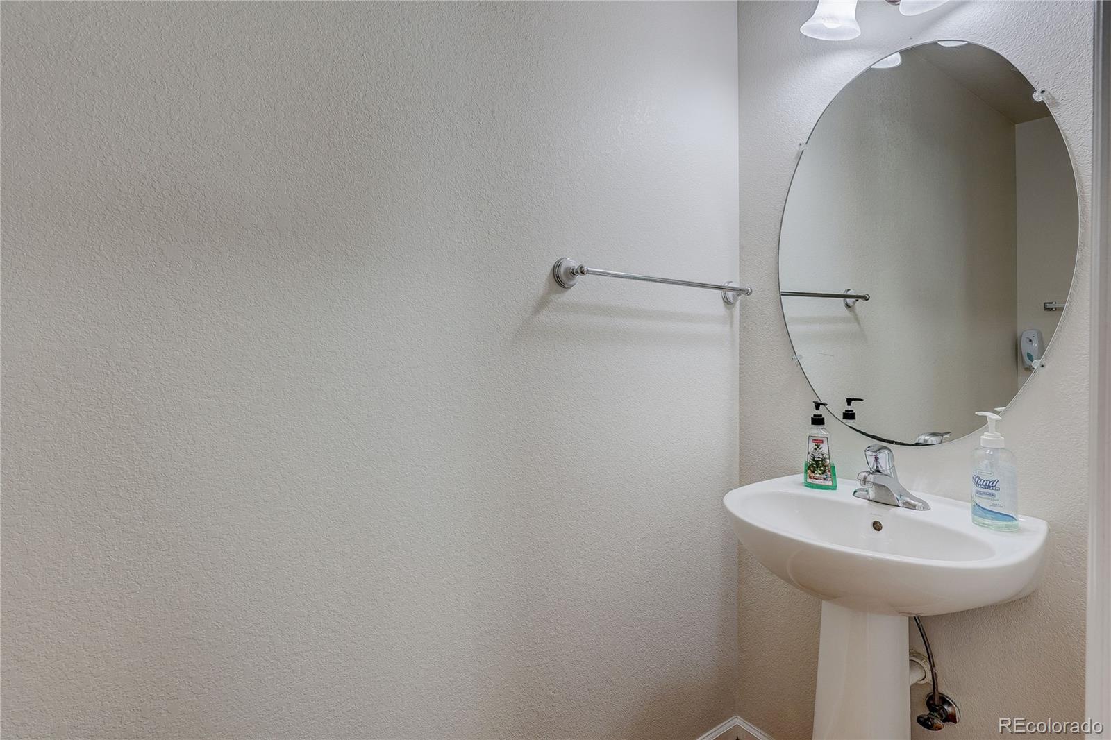 MLS Image #15 for 20118 e dartmouth drive,aurora, Colorado