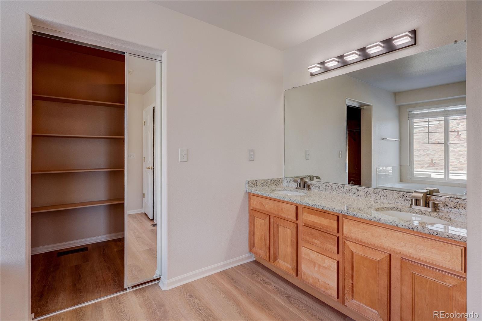 MLS Image #24 for 20118 e dartmouth drive,aurora, Colorado