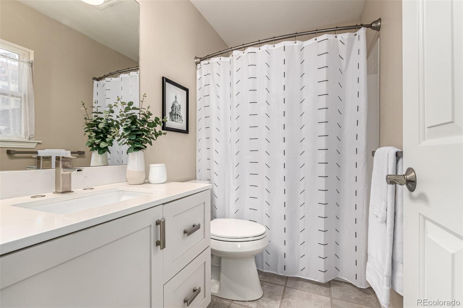 MLS Image #28 for 1661 n washington street d,denver, Colorado